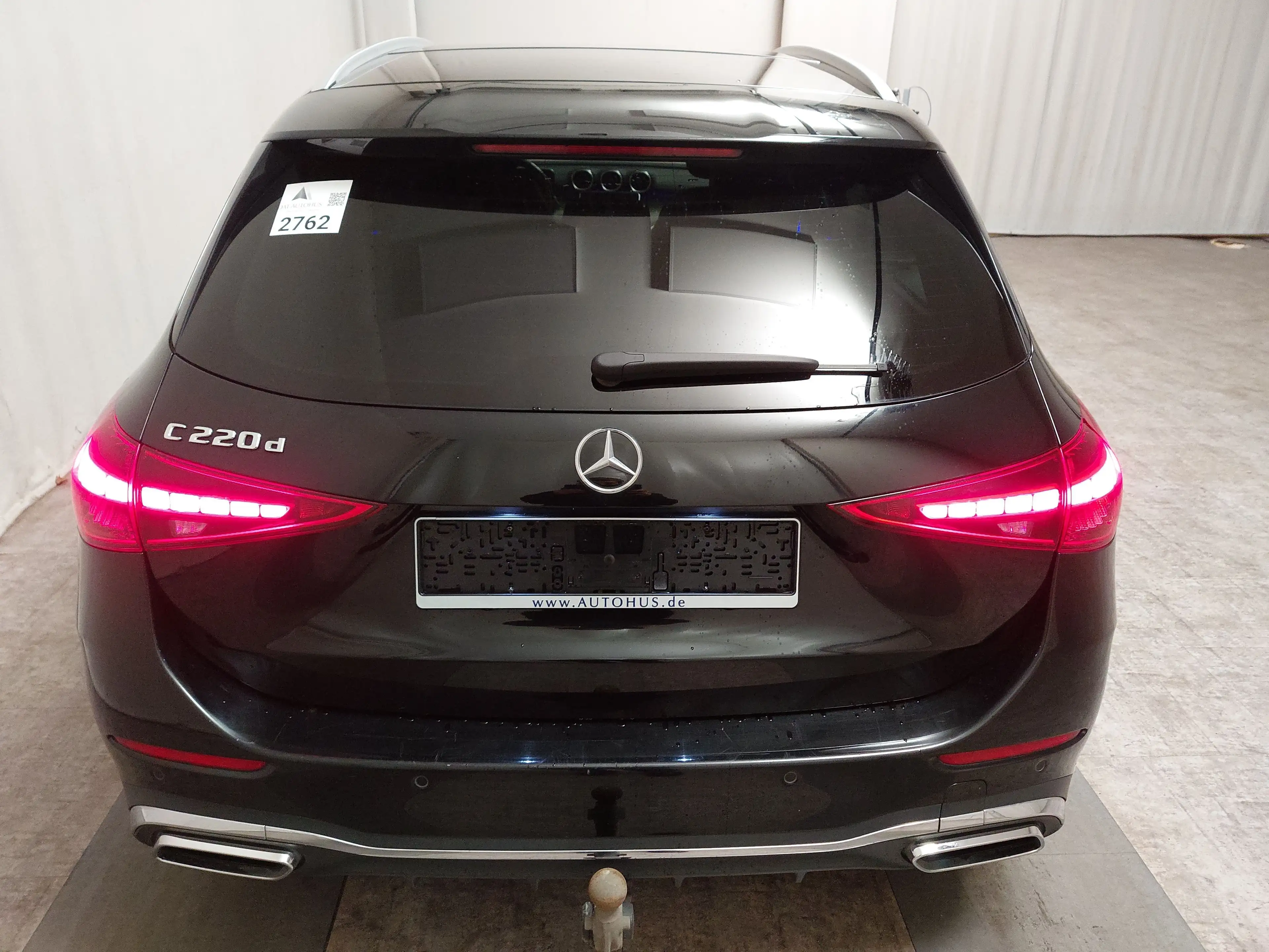 Mercedes-Benz C 220 d T AMG Line T-Leder Navi LED AHK — photo 14