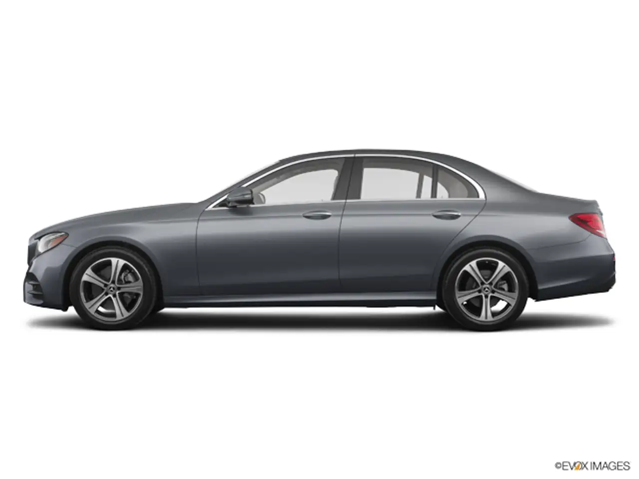 Mercedes-Benz E-Class fotografie Mercedes-Benz E-Class