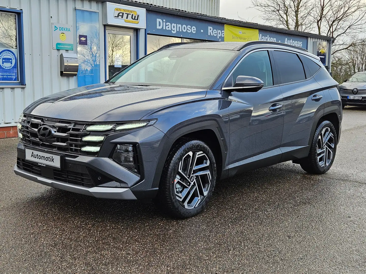 Hyundai TUCSON T-GDi 160 Mild-Hybrid 4x4 Automatik Prime Panorama Gris - 1