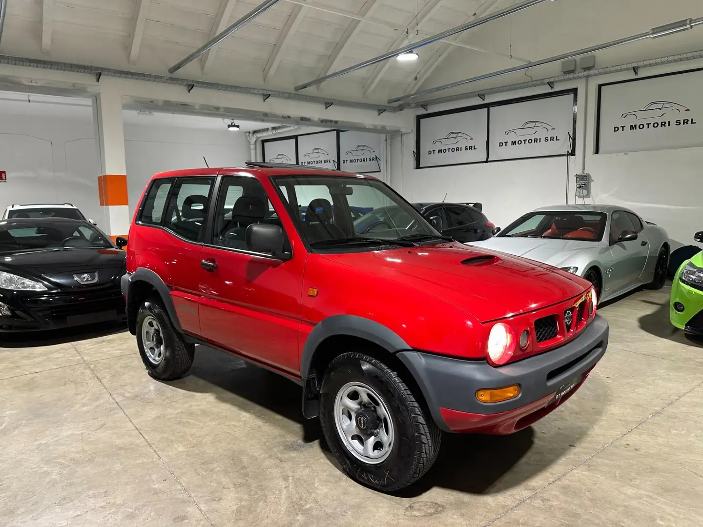 Nissan Terrano Terrano II 2.4i 12V BENZINA 3 porte UNICO PROPRIET Rot - 1