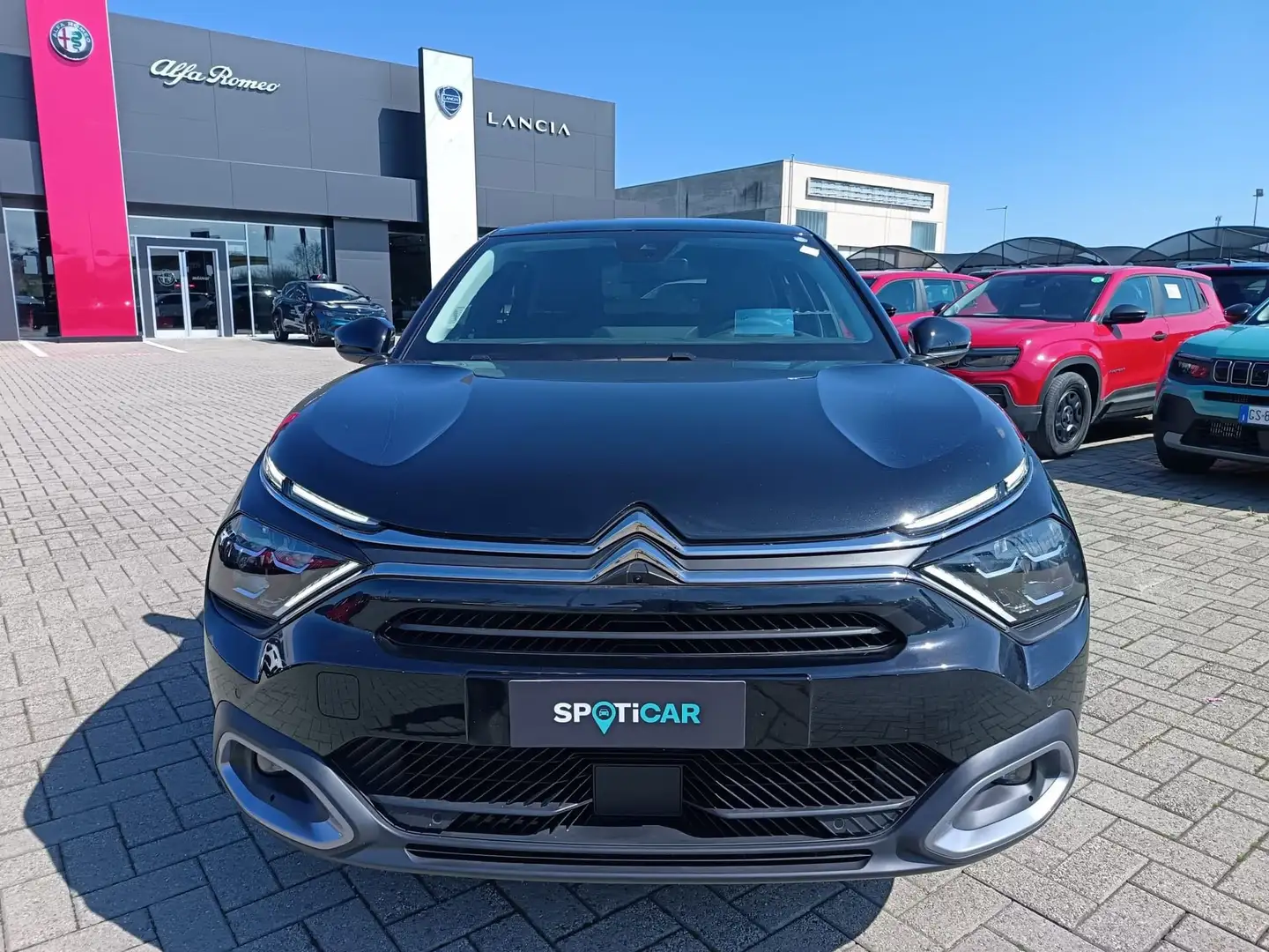 Citroen C4 X BlueHDI 130 S&S EAT8 Max Чорний - 2
