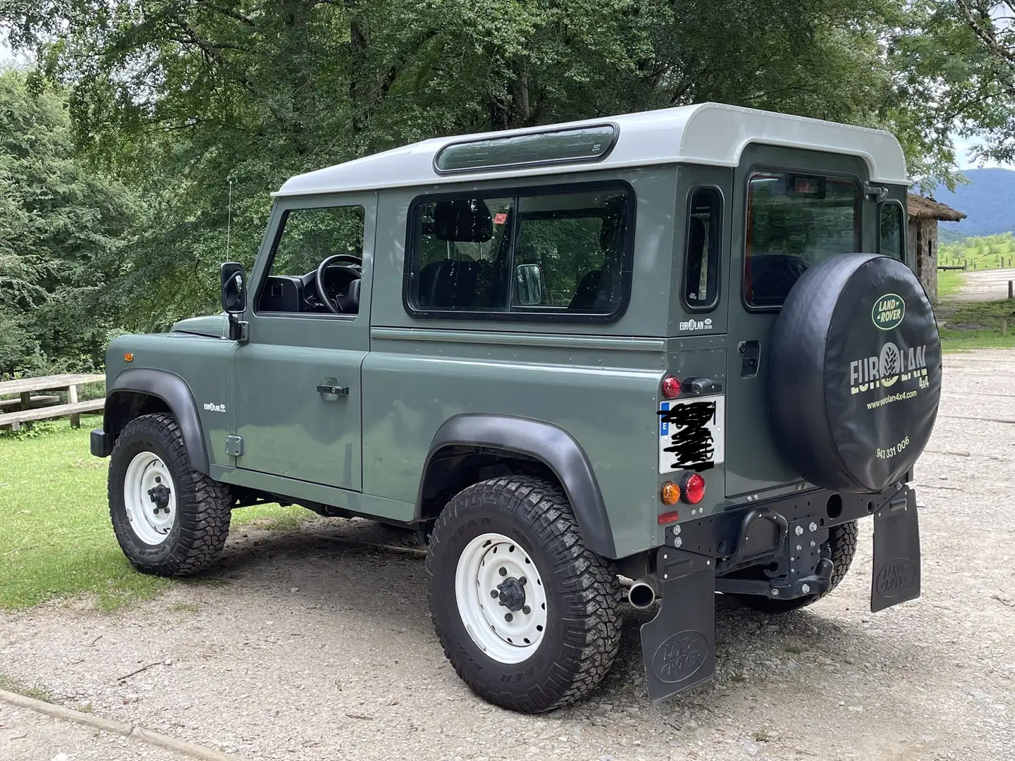 Land Rover Defender 90TDI Techo Duro Comercial - 1