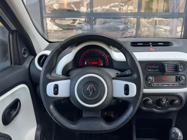 Renault Twingo view 8
