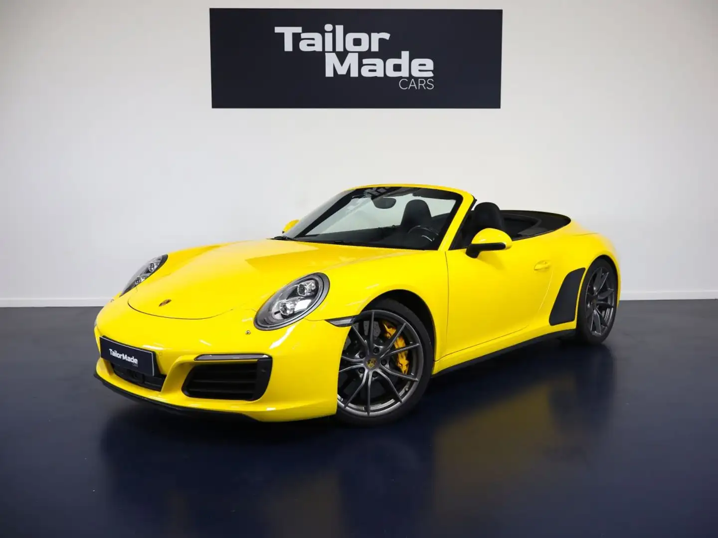 Porsche 911 Cabriolet Carrera 4S - 1