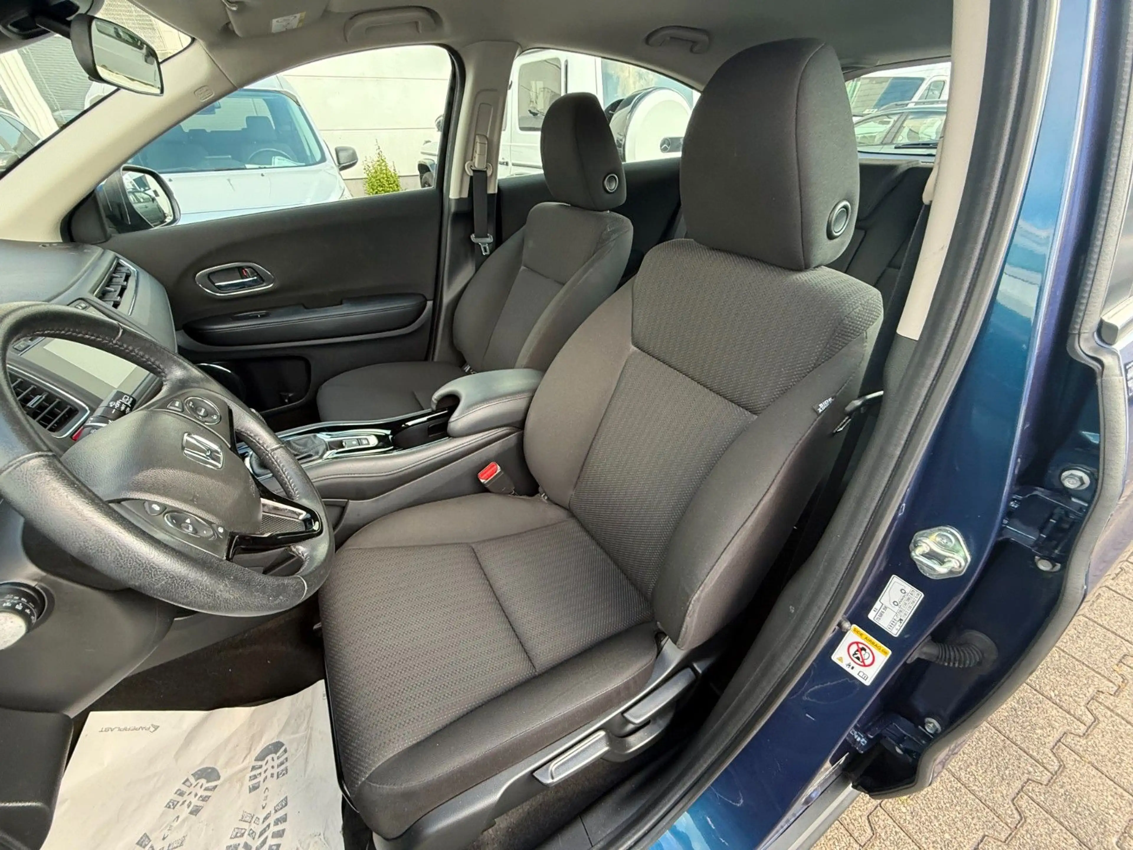 Honda HR-V Elegance 1.HAND/KLIMA/SHZ/PDC/WENIG KM — photo 13