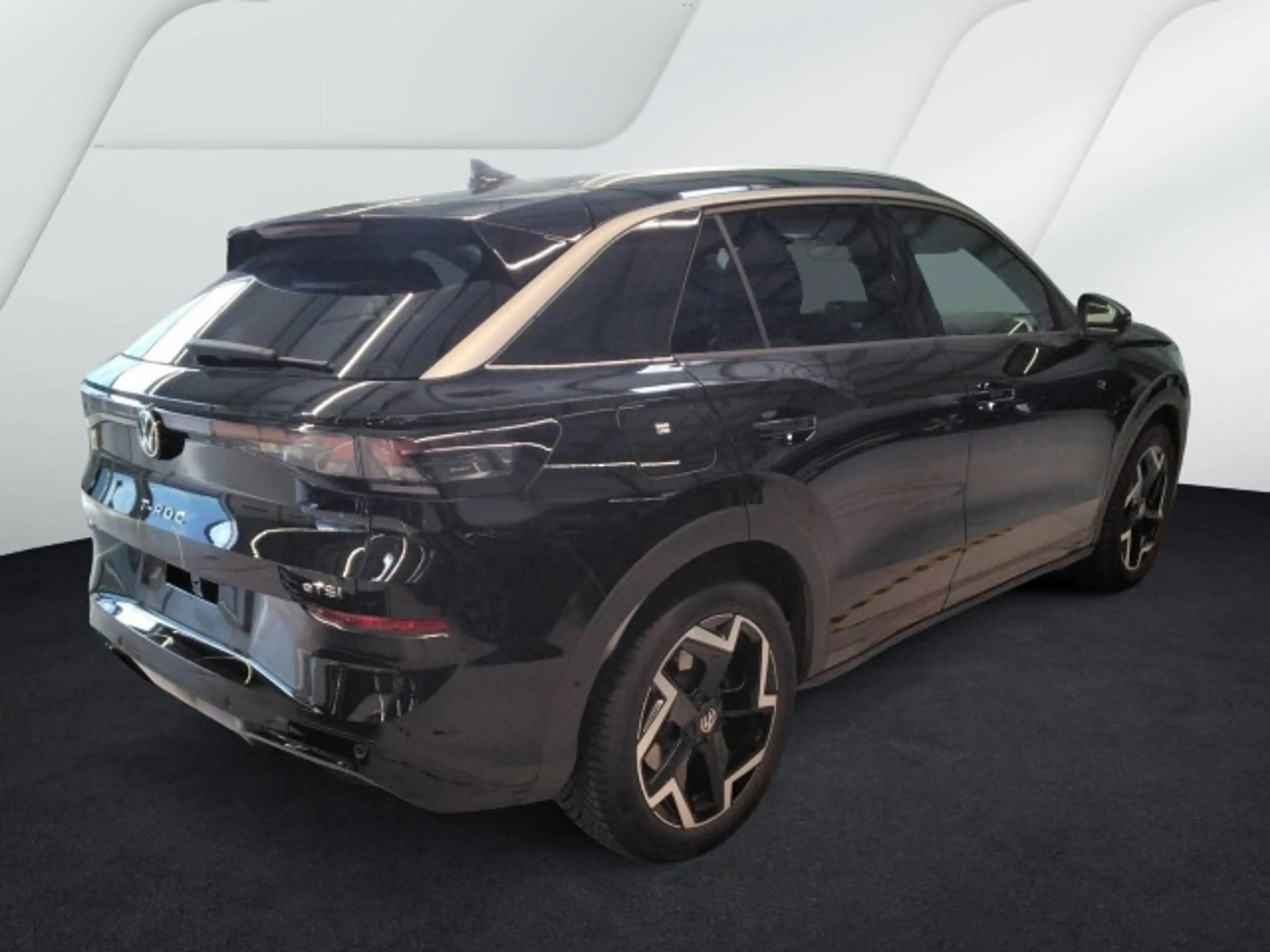 Volkswagen T-Roc 1.5 eTSI R-Line DSG Navi LED Kamera — photo 3