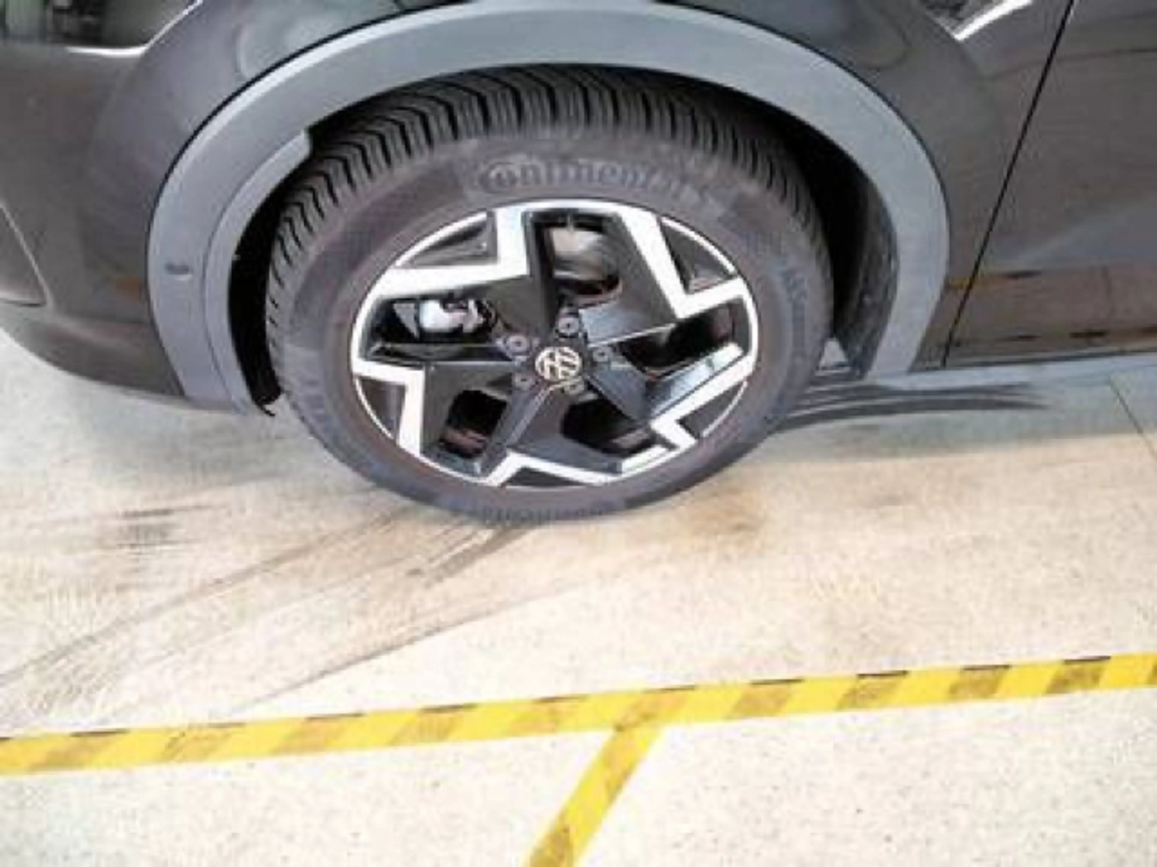 Volkswagen T-Roc 1.5 eTSI R-Line DSG Navi LED Kamera — photo 4