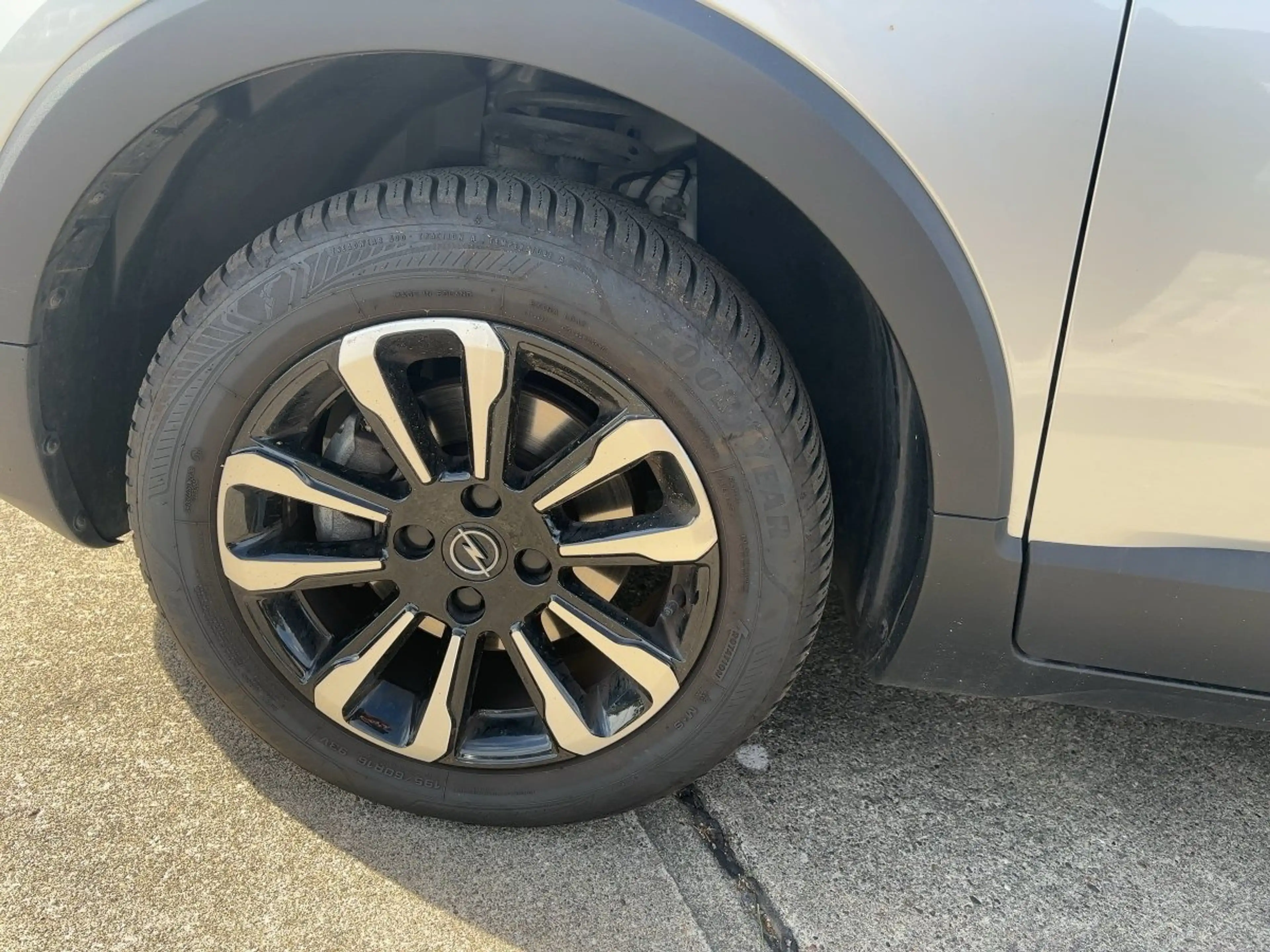 Opel Crossland Elegance LED+Kamera+Winterpaket — photo 14