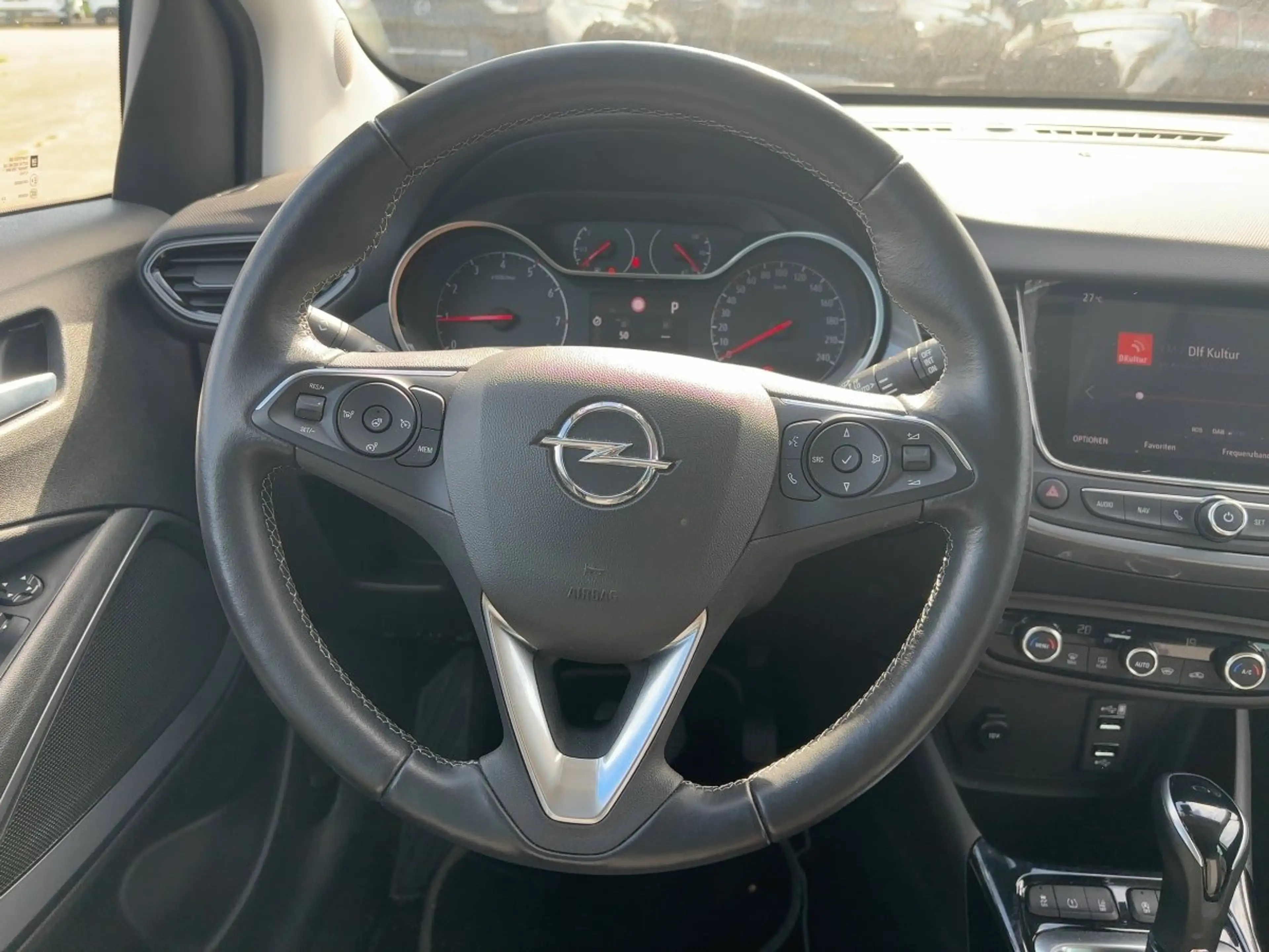 Opel Crossland Elegance LED+Kamera+Winterpaket — photo 12