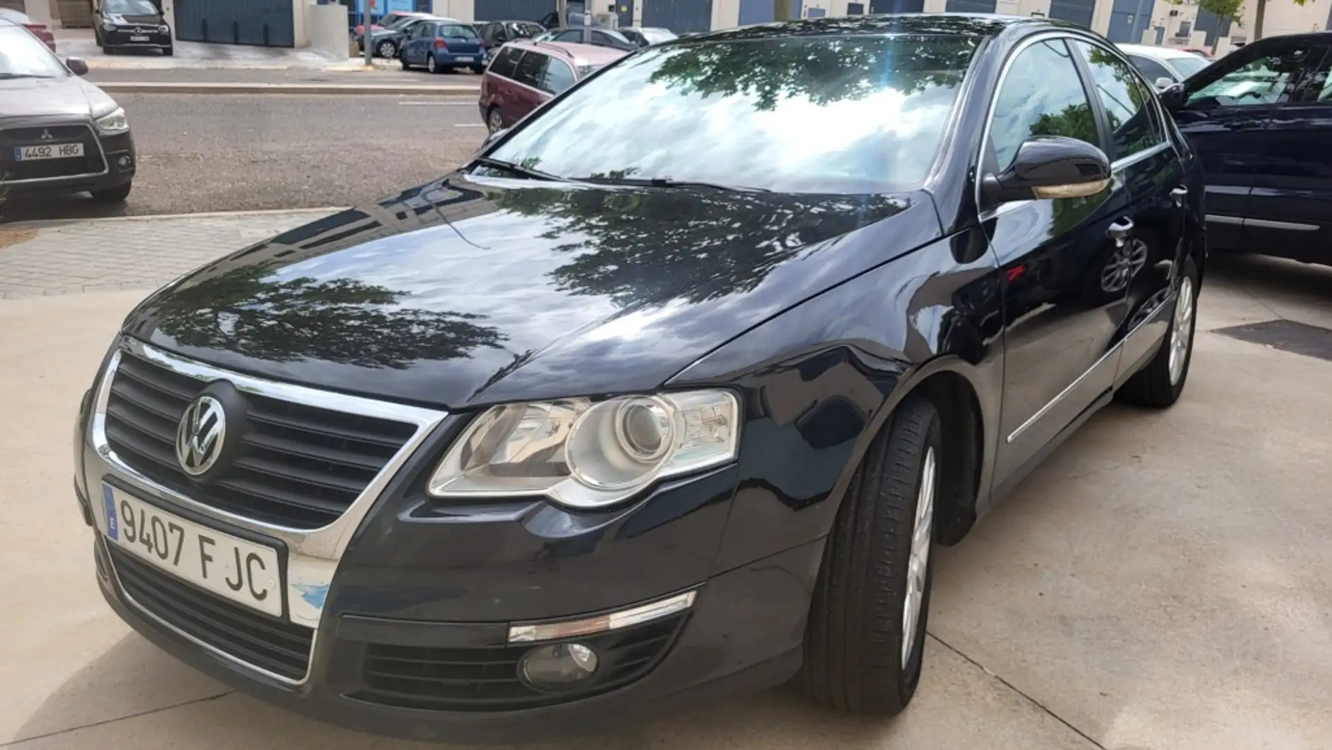 Volkswagen Passat 1.9TDI Trendline Bleu - 1