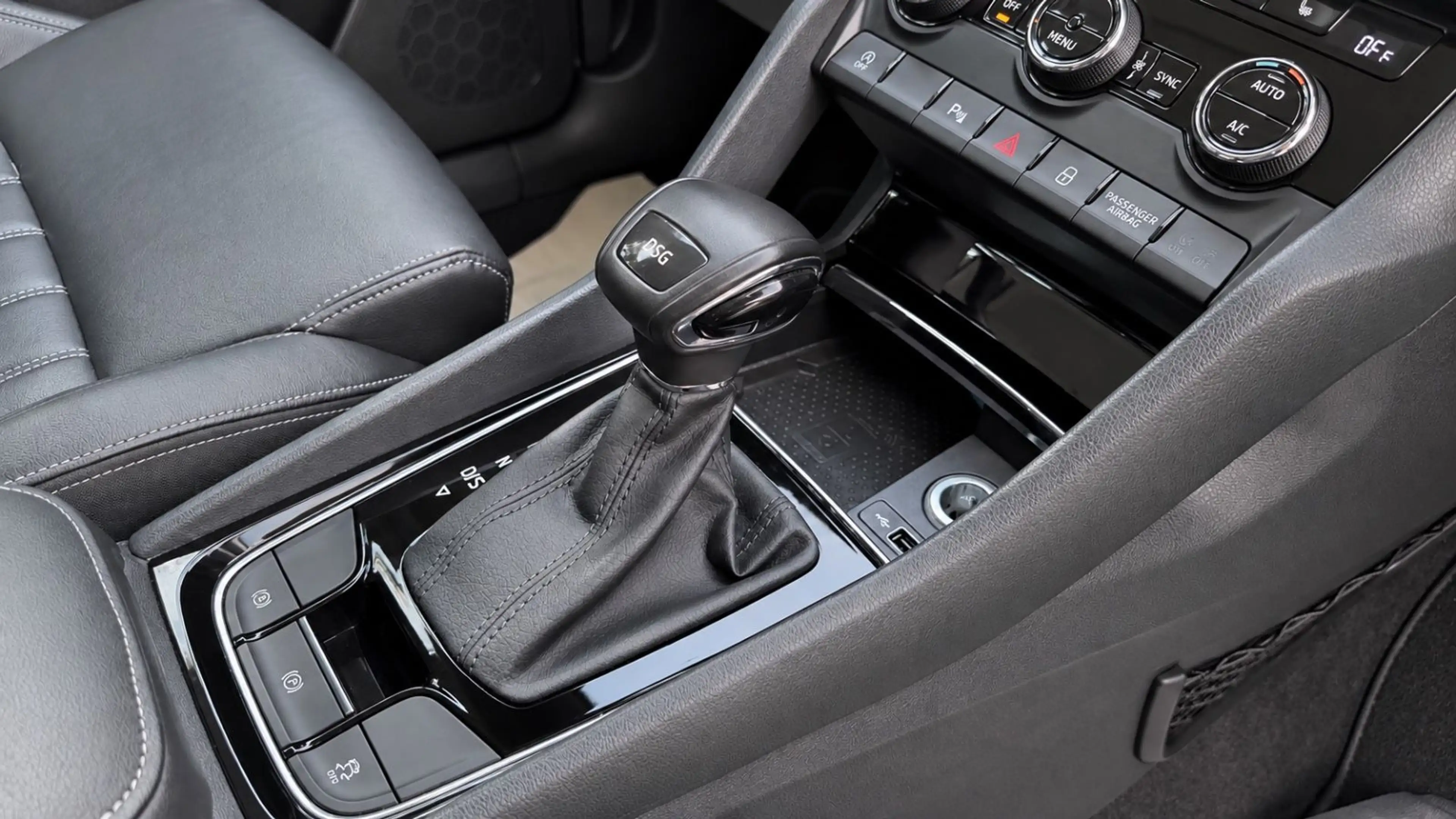 Skoda Karoq Style Automatik,LED,Kamera,Sitzhzg.,8-fach — photo 9