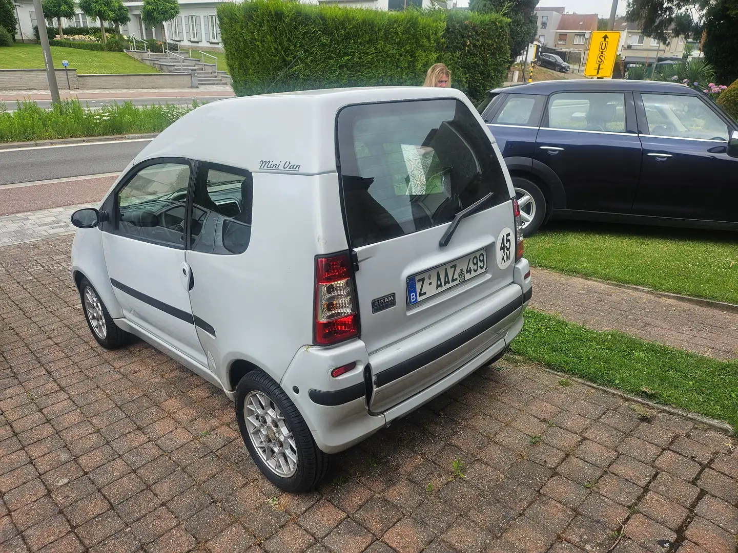 Aixam 500 MINI VAN 500 - 4 Grau - 2