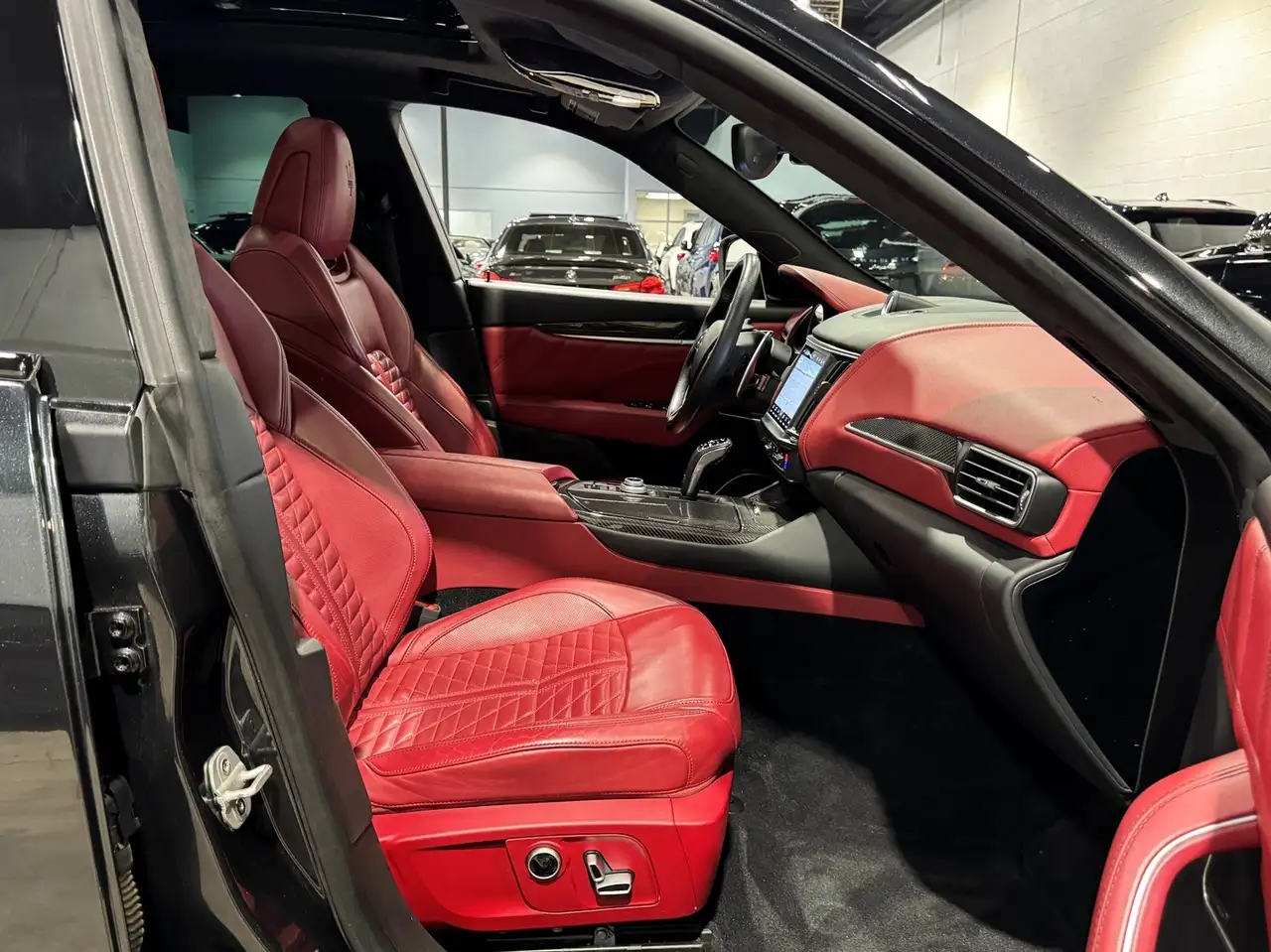 Maserati Levante снимка Maserati Levante