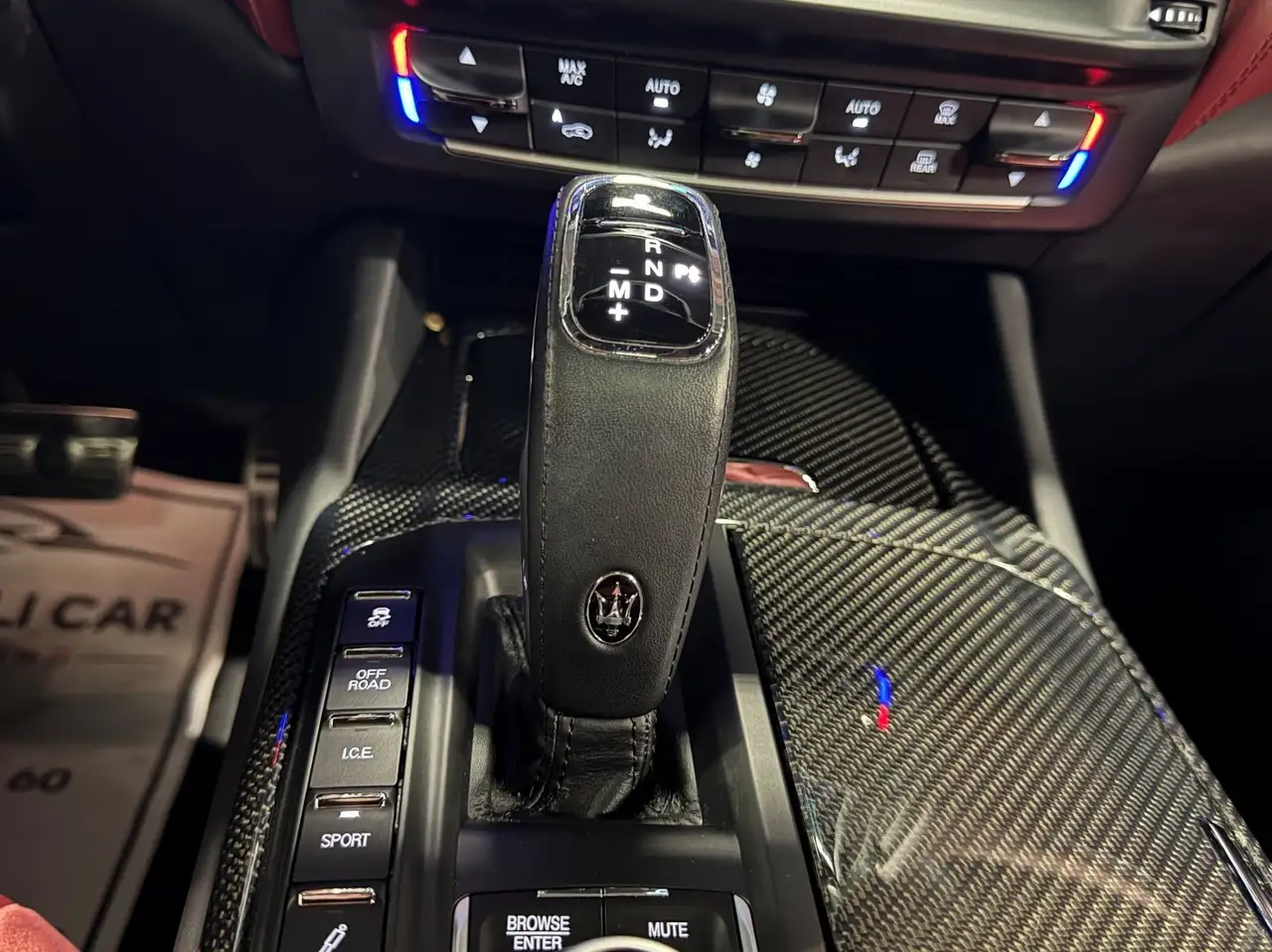 Maserati Levante снимка Maserati Levante