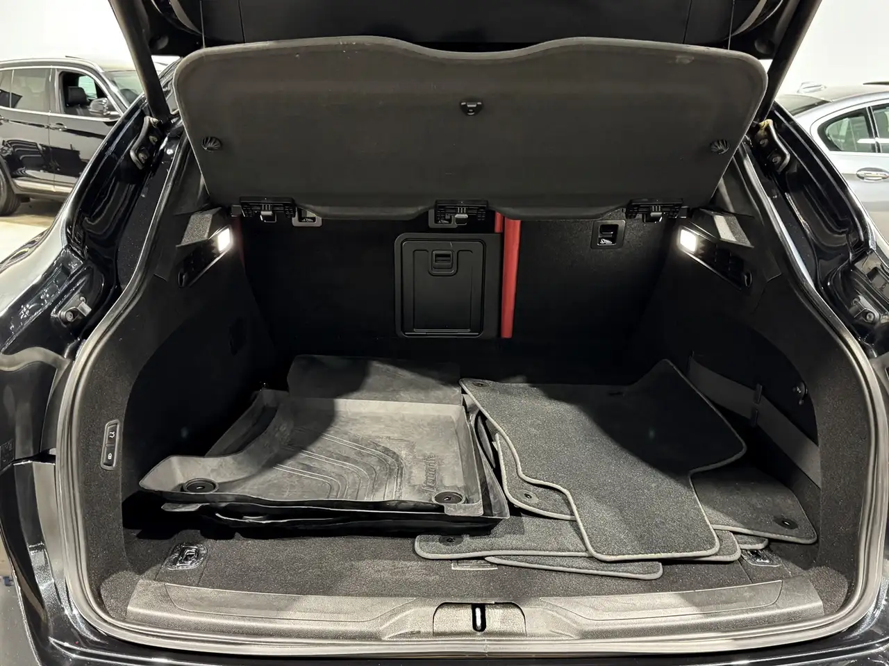 Maserati Levante снимка Maserati Levante