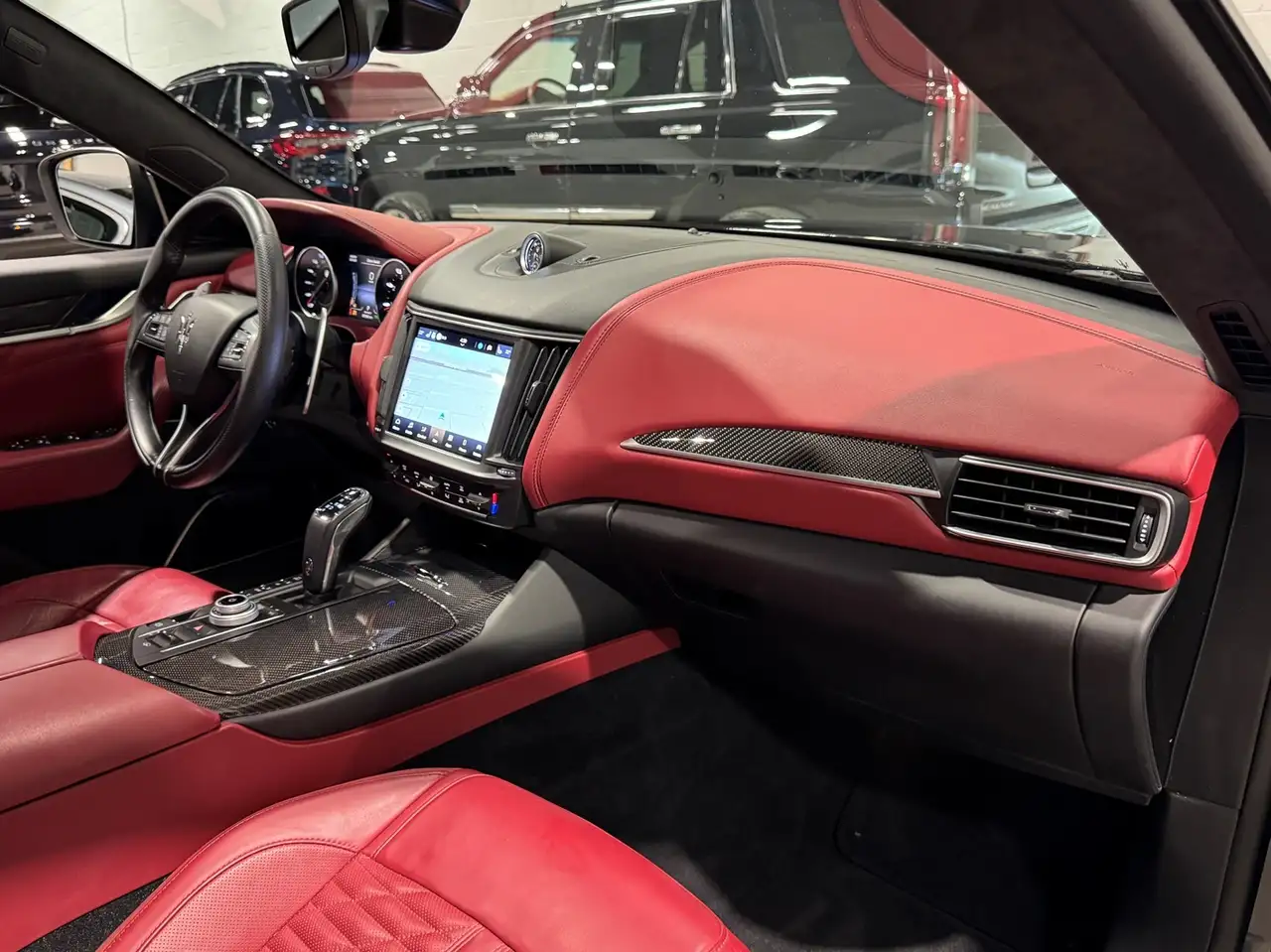 Maserati Levante снимка Maserati Levante