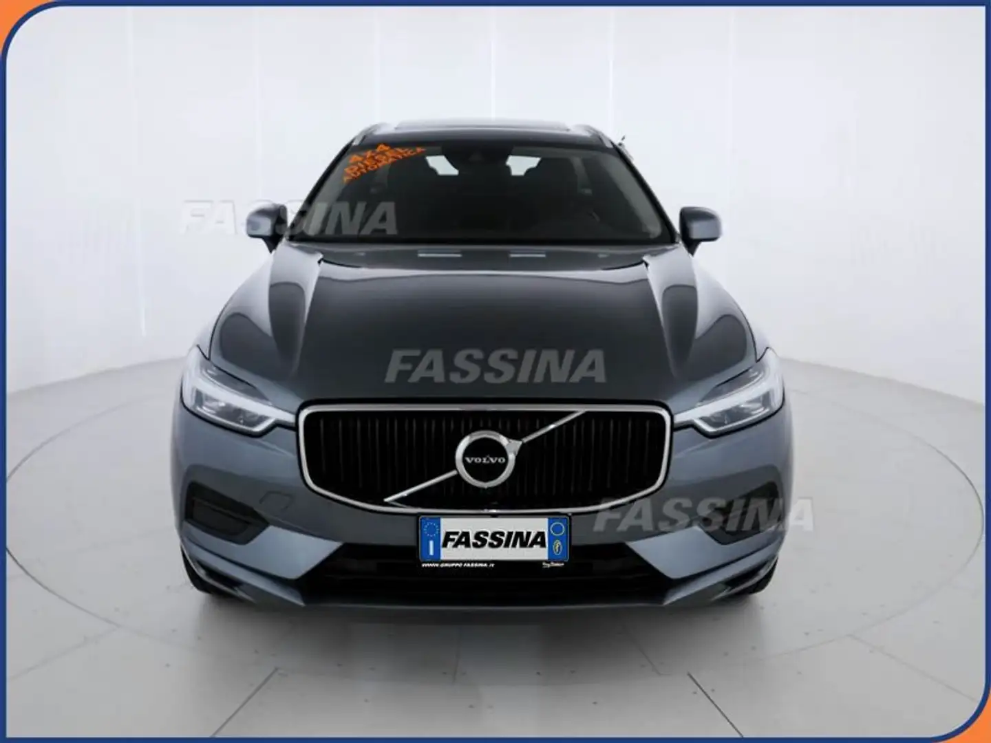 Volvo XC60 D4 Geartronic Business AWD 190cv Gris - 2