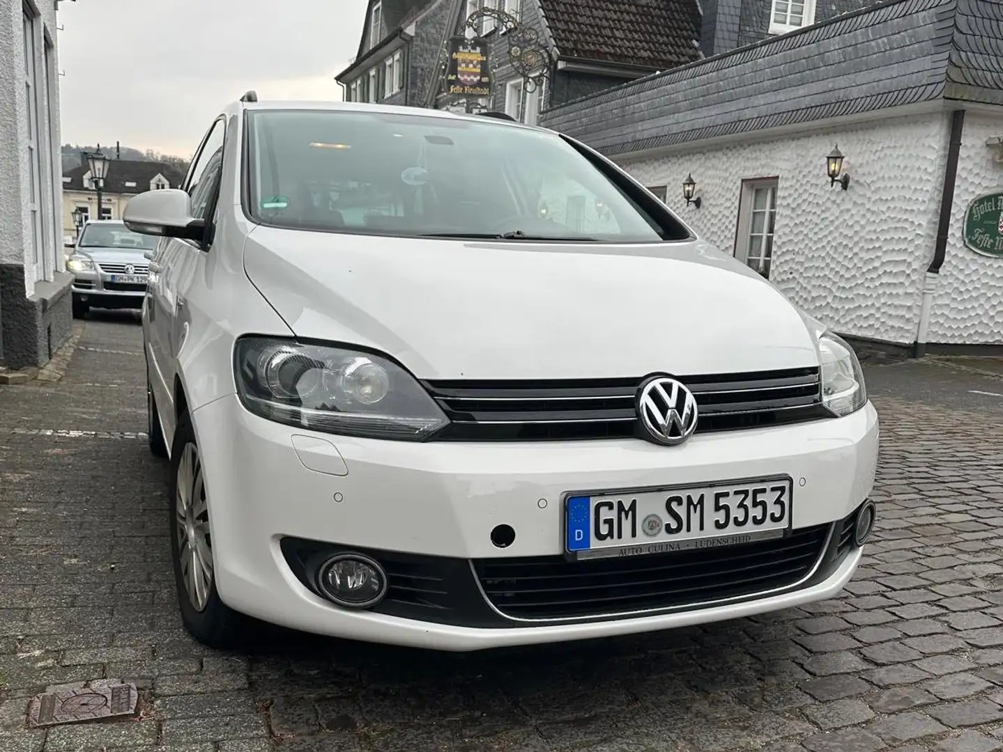 Volkswagen Golf Plus Golf Plus 1.6 TDI DPF BlueMotion TechnologyComfort Biały - 1