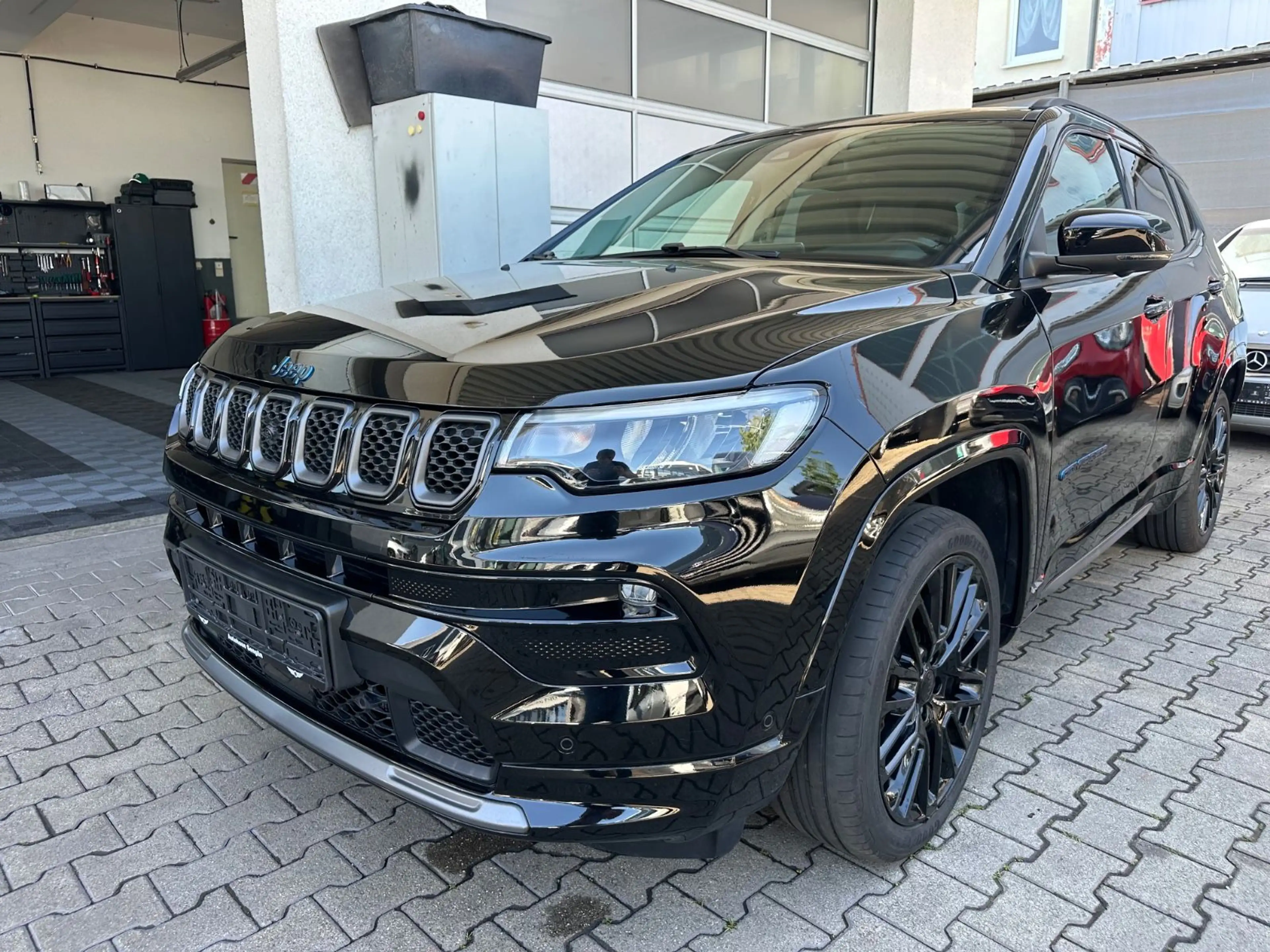 Jeep Compass S Plug-In Hybrid 4WD Panorama/Leder/R-Ka — photo 3