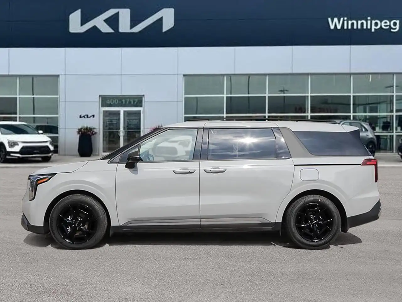 Kia Carnival снимка Kia Carnival