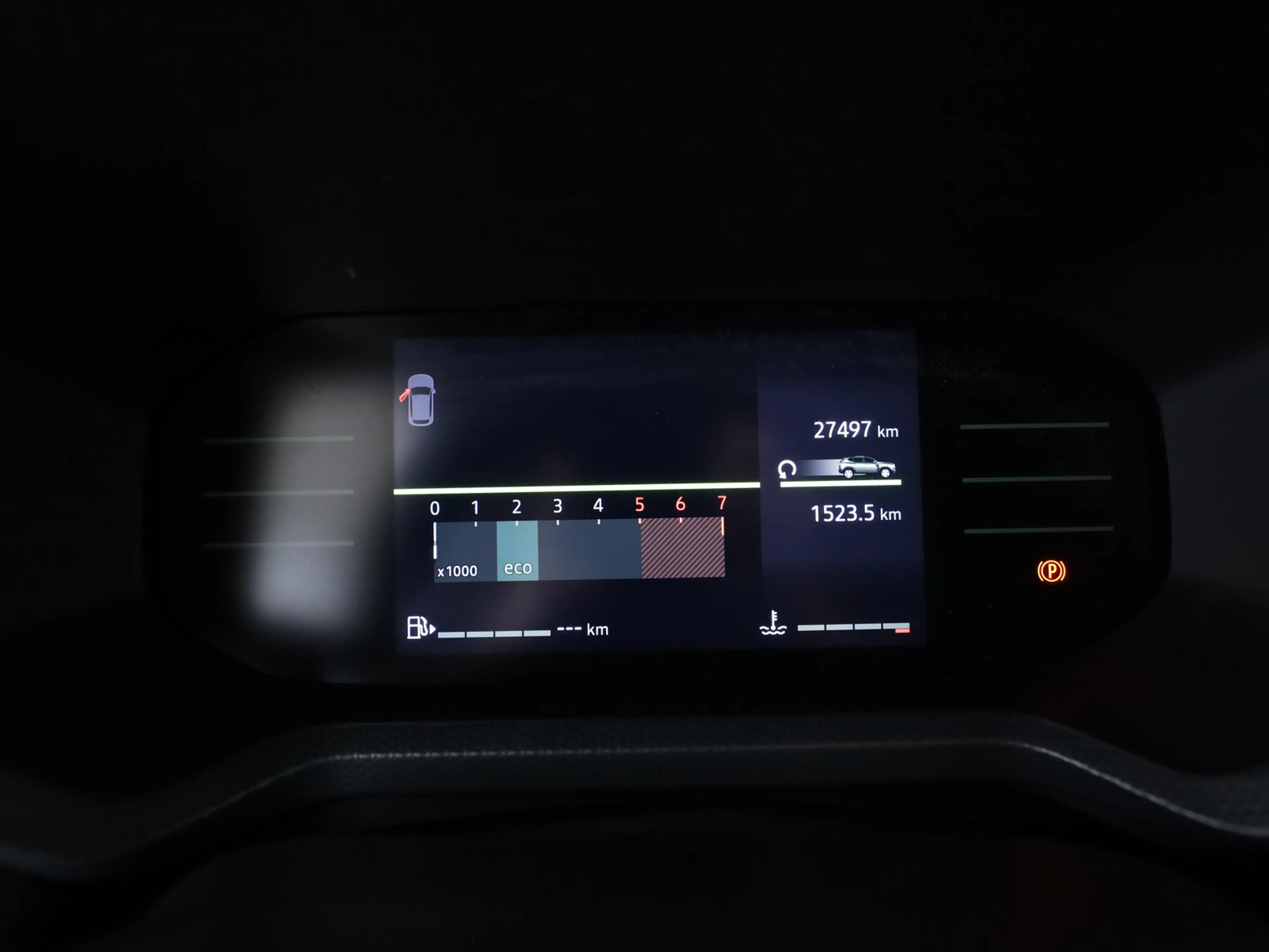 Dacia Duster Neuer Journey mild hybrid 140 — photo 14