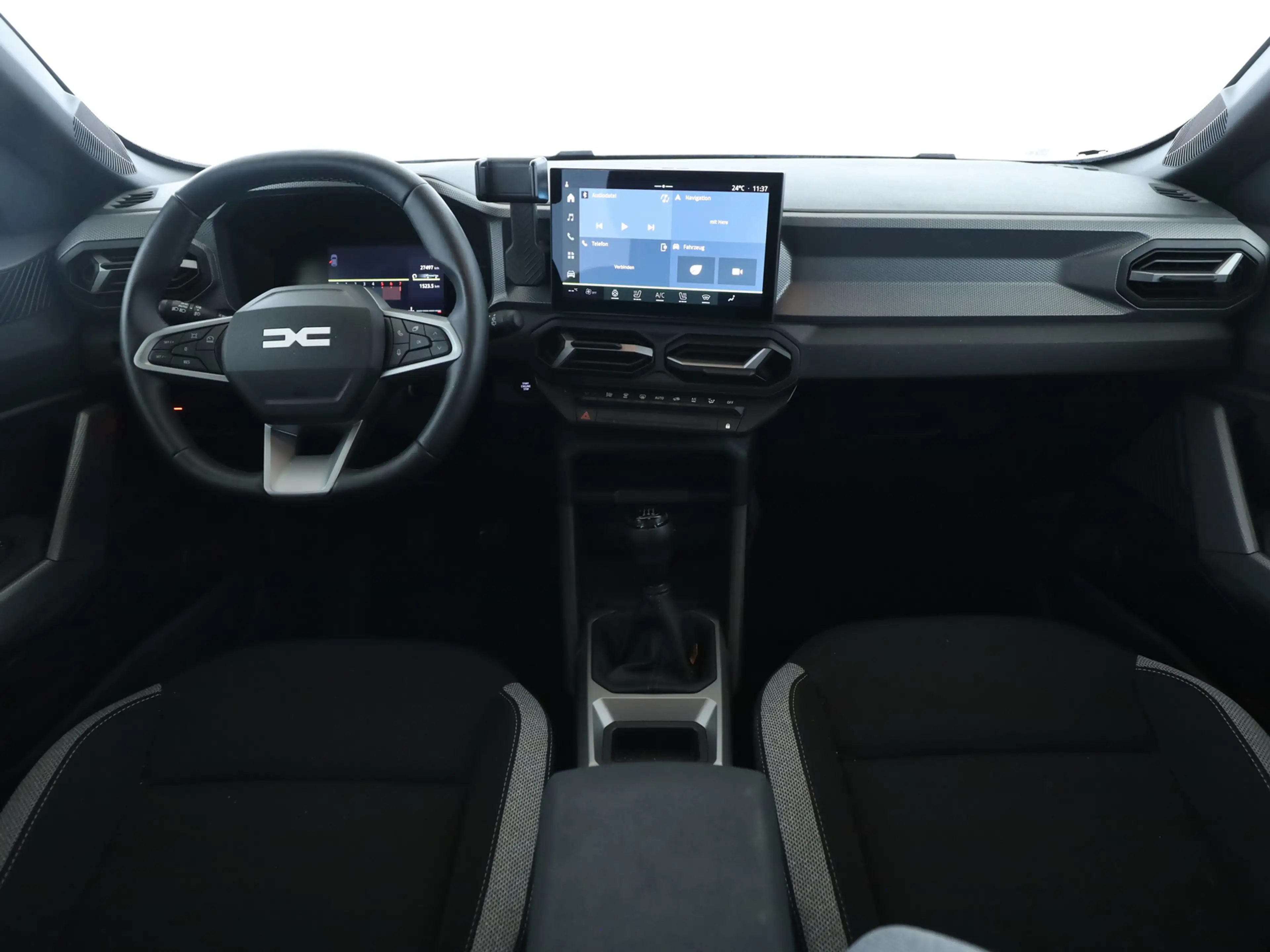 Dacia Duster Neuer Journey mild hybrid 140 — photo 13