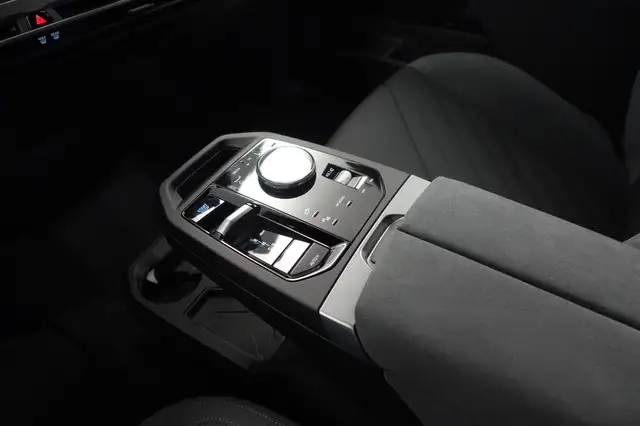 BMW iX xDrive45 I20 Ansicht 18