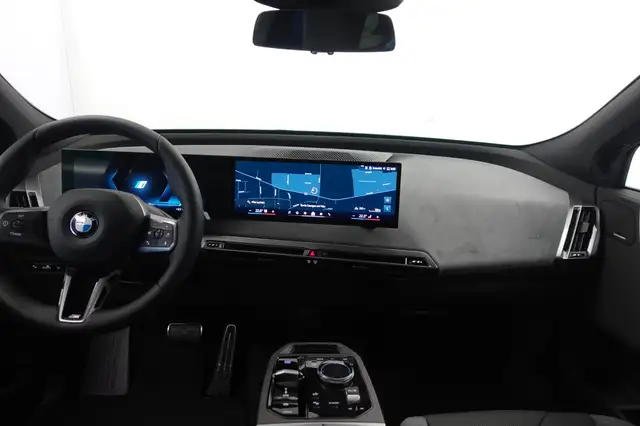 BMW iX xDrive45 I20 Ansicht 13