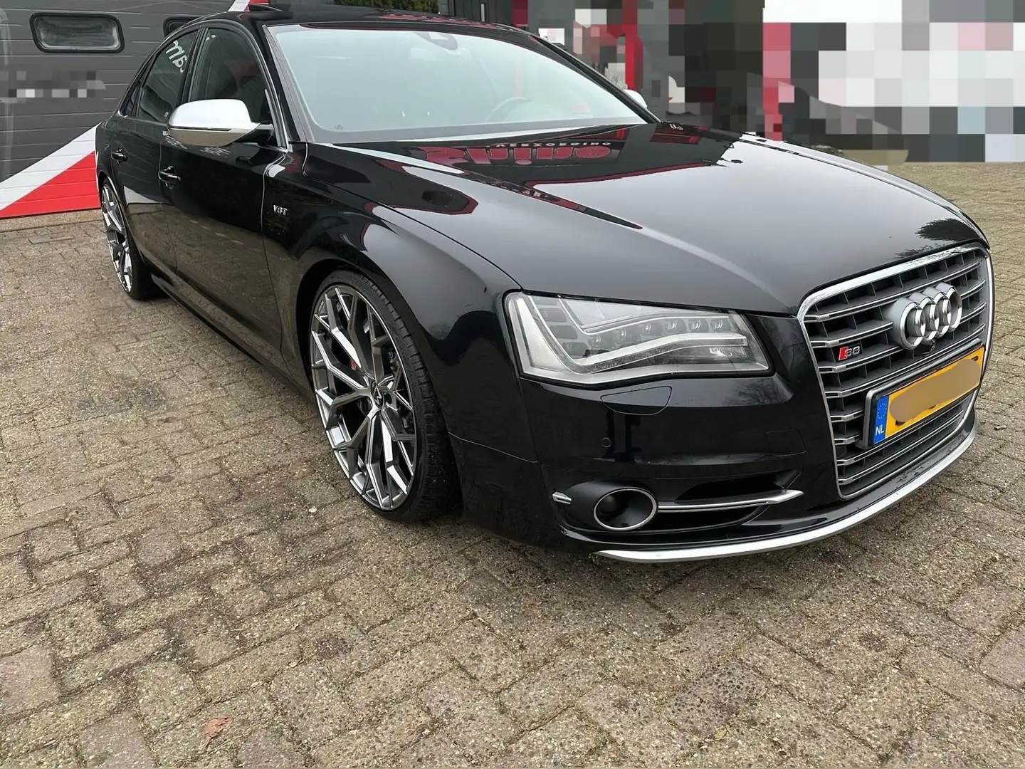 Audi S8 4.0 TFSI Zwart - 2