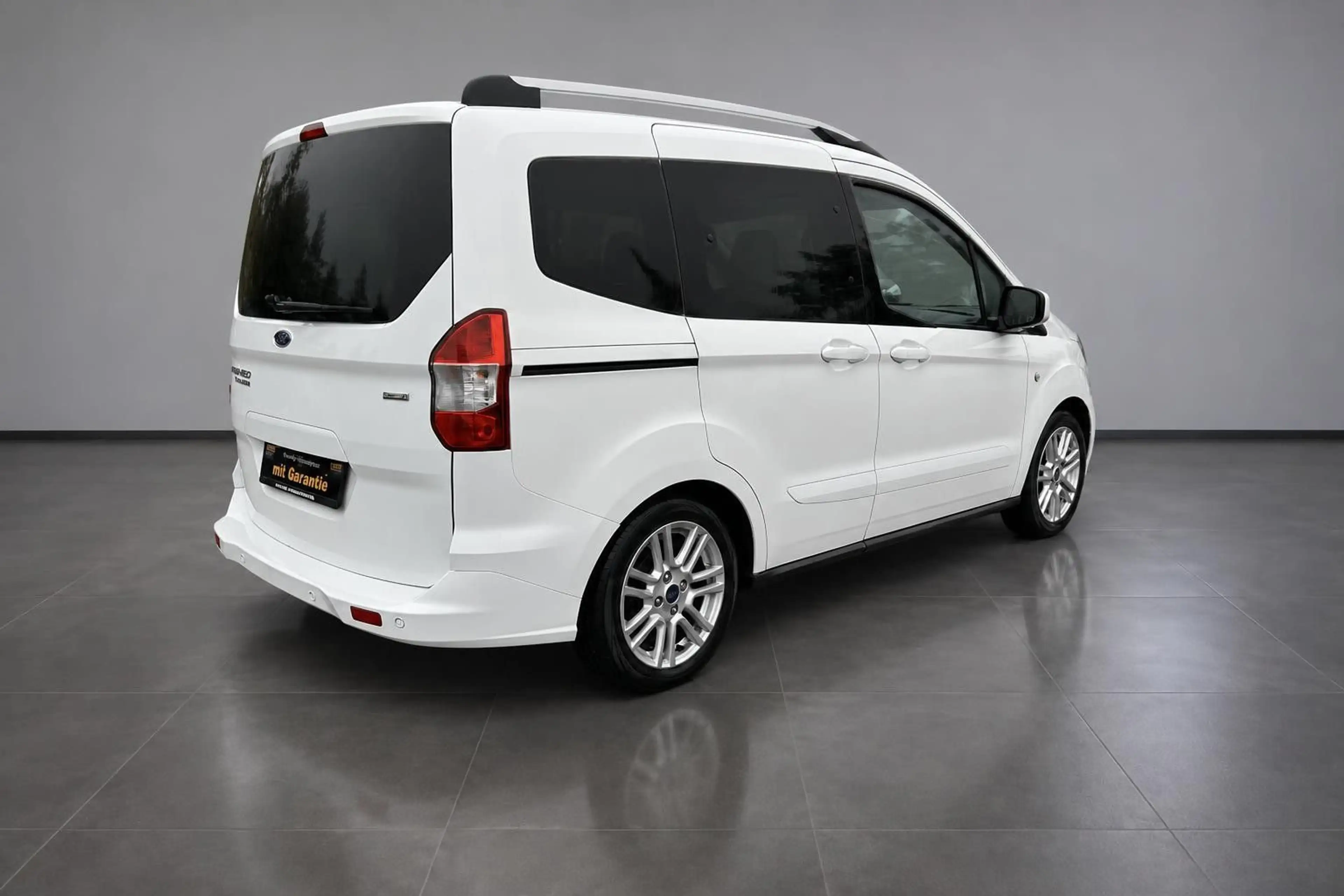 Ford Tourneo Courier Titanium Zahnriemen gewechselt — photo 5