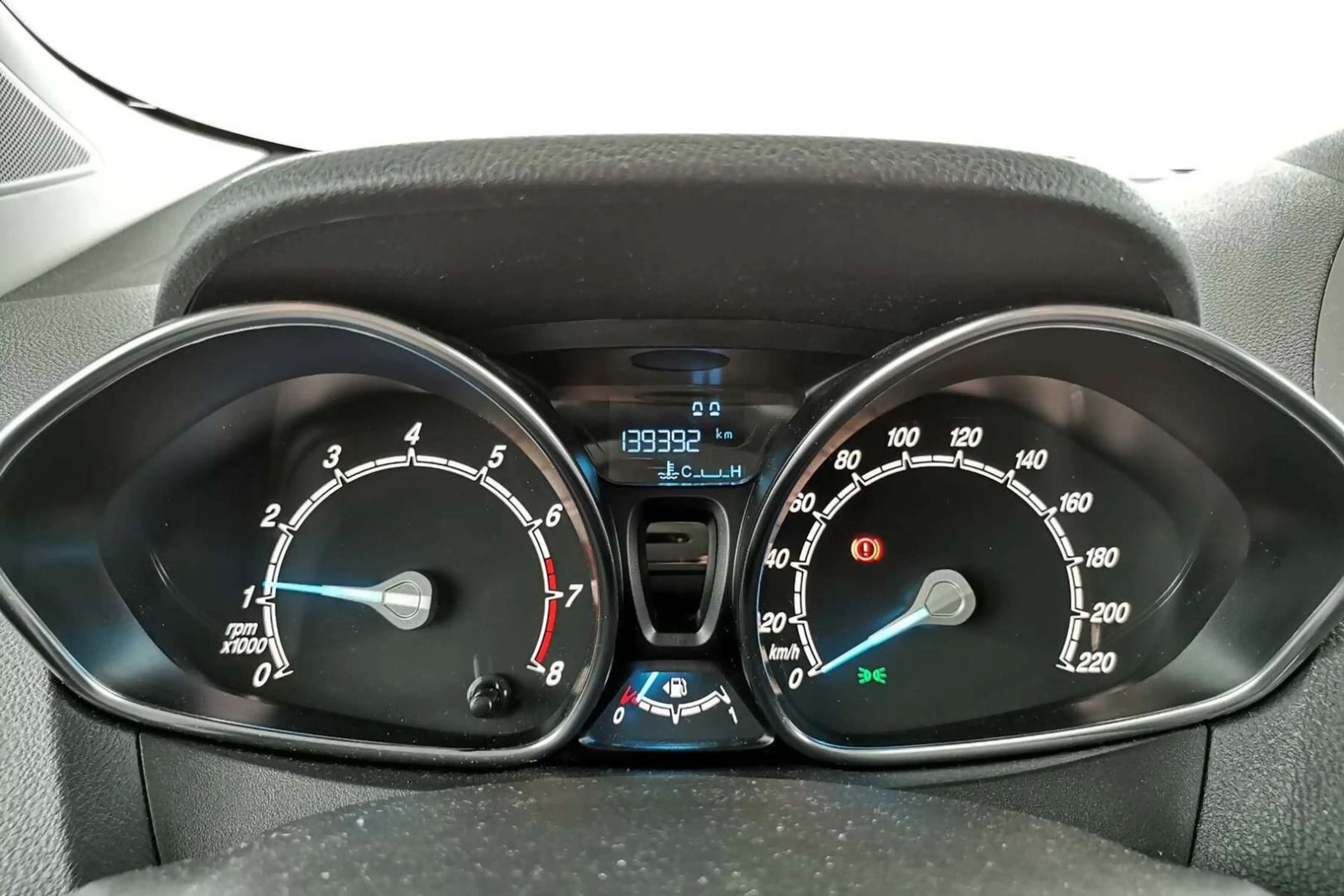 Ford Tourneo Courier Titanium Zahnriemen gewechselt — photo 11