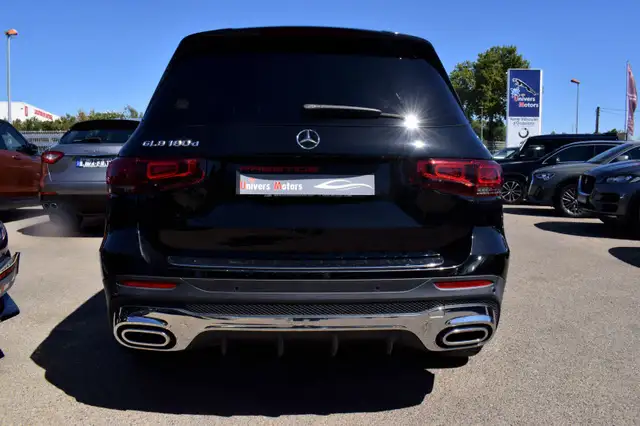 Mercedes-Benz GLB view 7