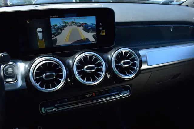 Mercedes-Benz GLB view 5