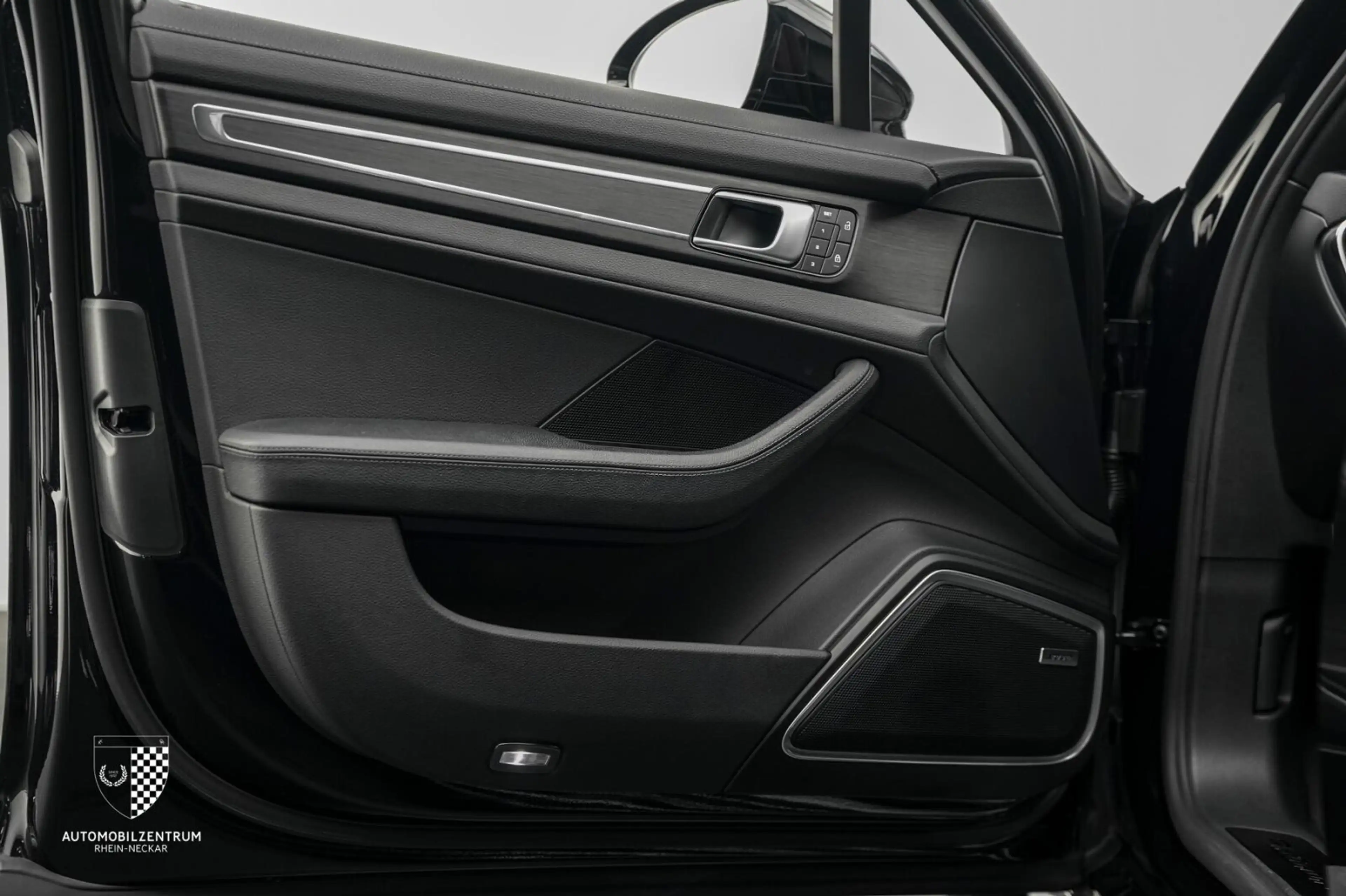 Porsche Panamera Panamera 4 E-Hybrid Platinum Edition SportDesign — photo 9