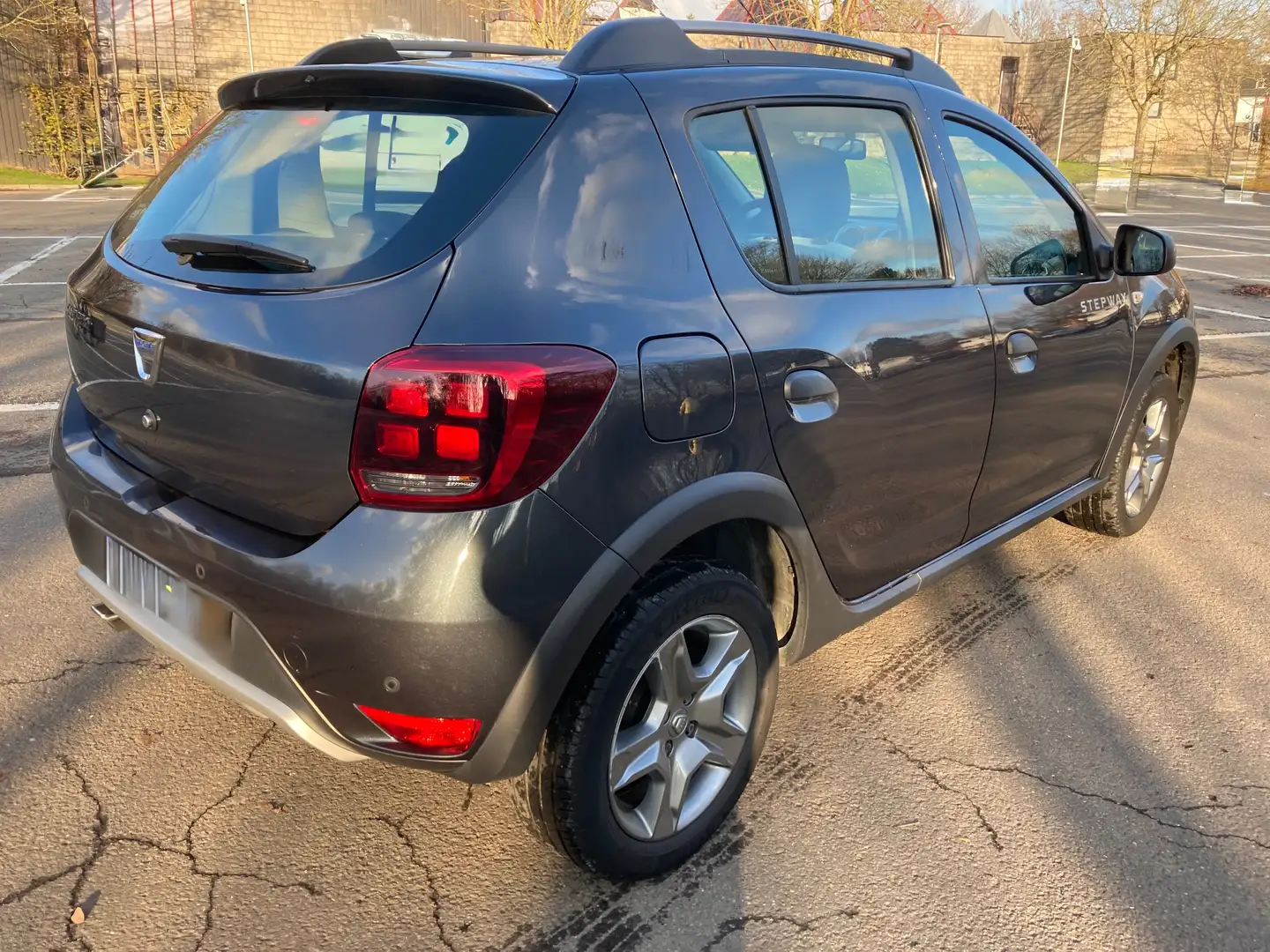 Dacia Sandero Sandero TCe 90 (S Gris - 2