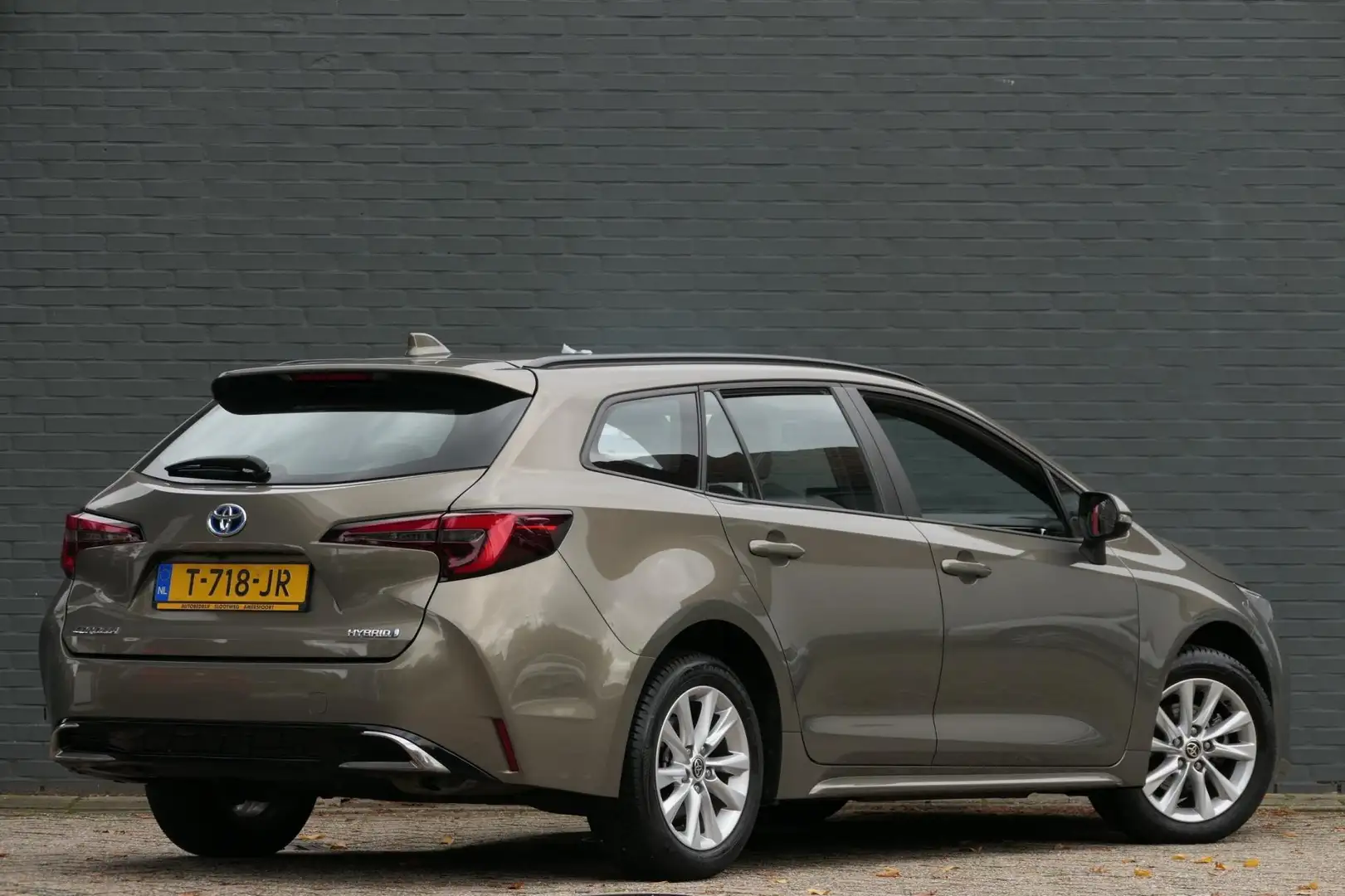 Toyota Corolla Touring Sports Hybrid 140 Adaptieve Cruise Control Grün - 2