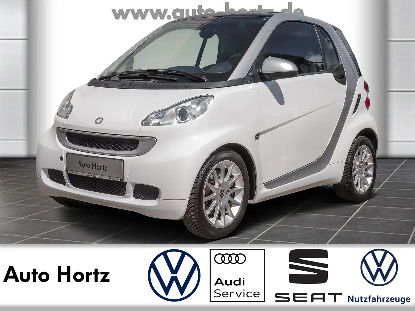 smart forTwo coupe 1,0l (71PS) Passion Euro Automatik Blanc - 1