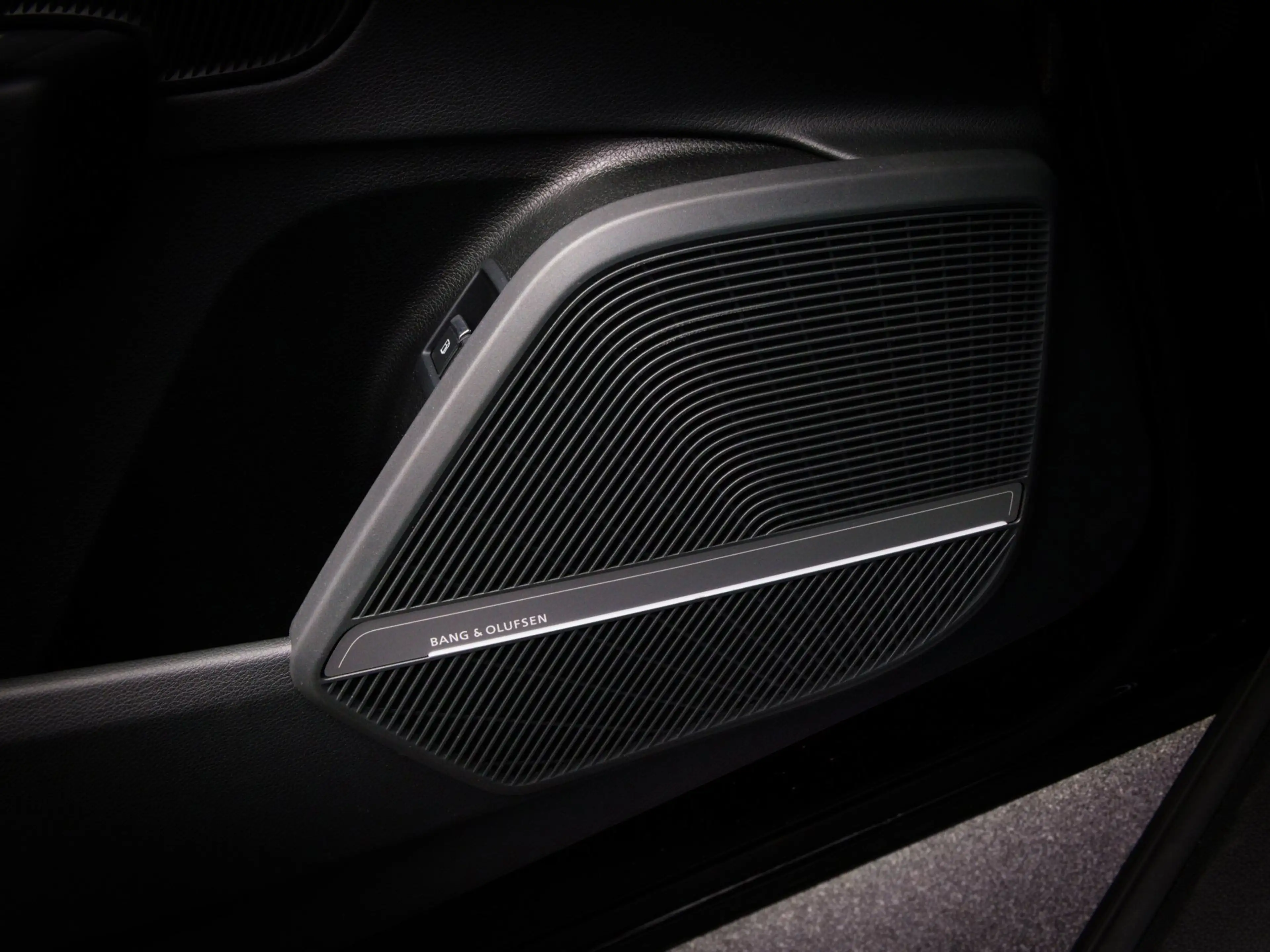 Audi Q5 55 TFSI e S-Line Edition Competition (PANO, B&O, H — photo 19
