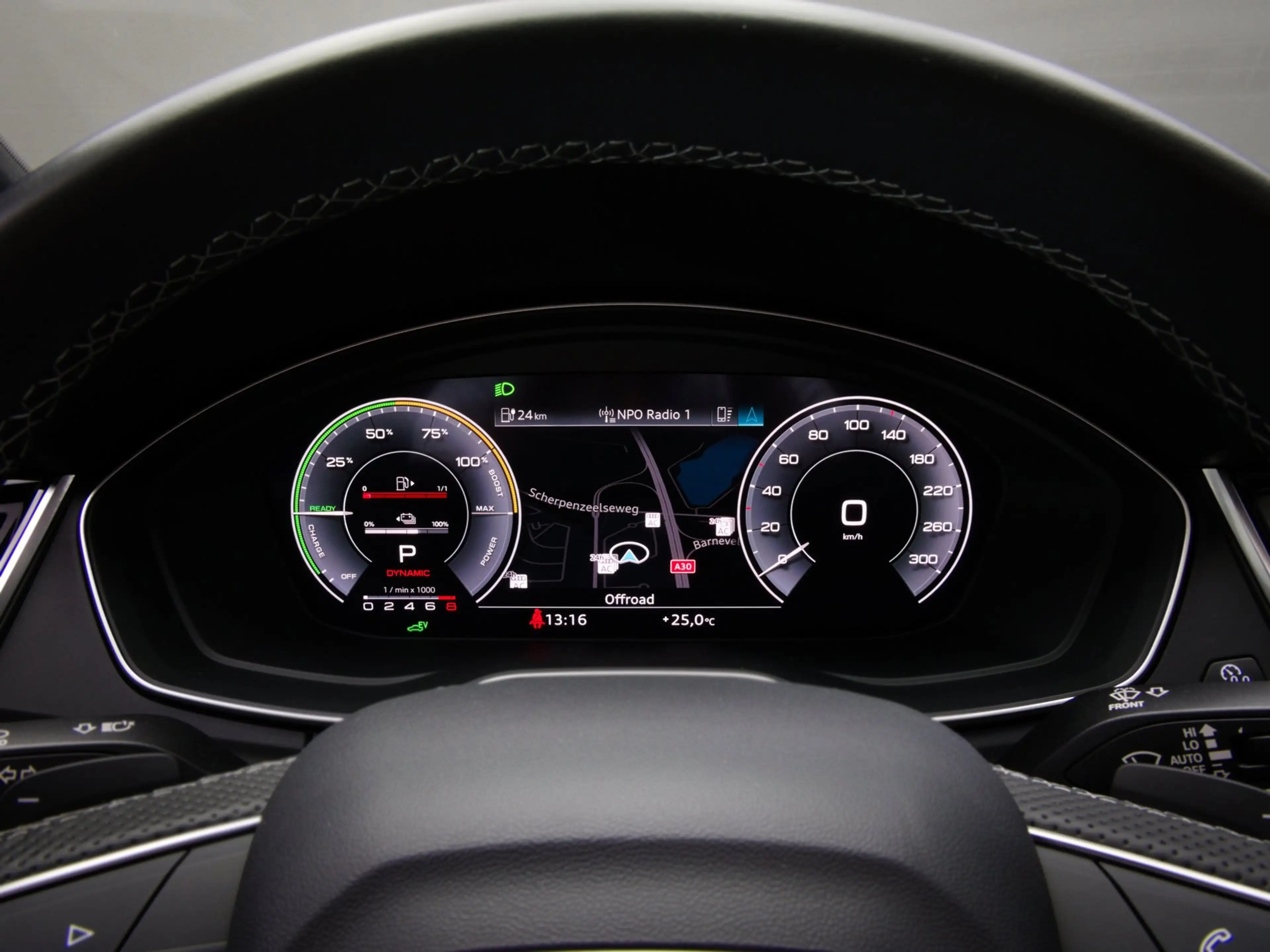 Audi Q5 55 TFSI e S-Line Edition Competition (PANO, B&O, H — photo 27