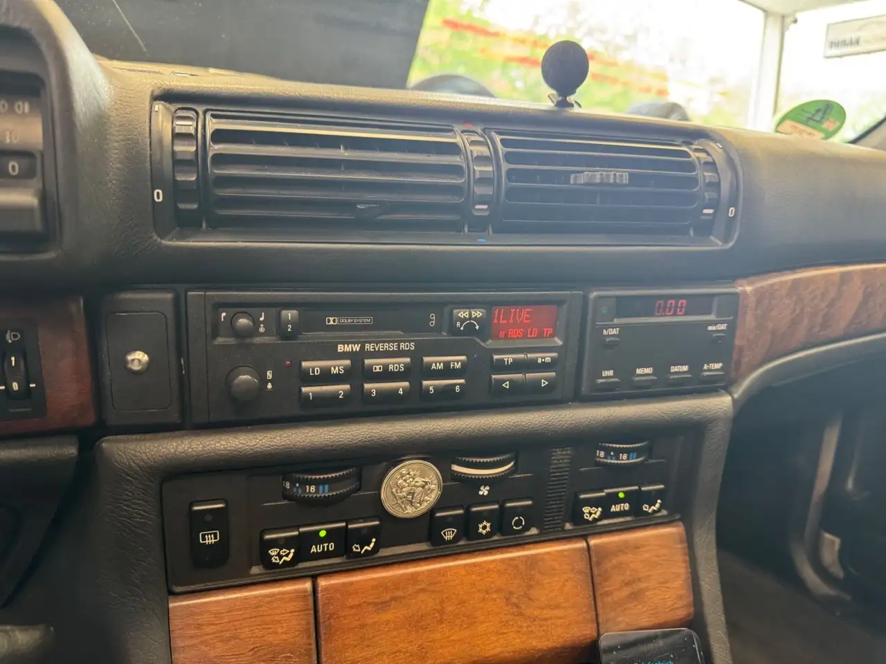 BMW 730 i V8 E32 Autom/ KlimaAut./ H-Zu./ AHK/ LEDER, foto 12