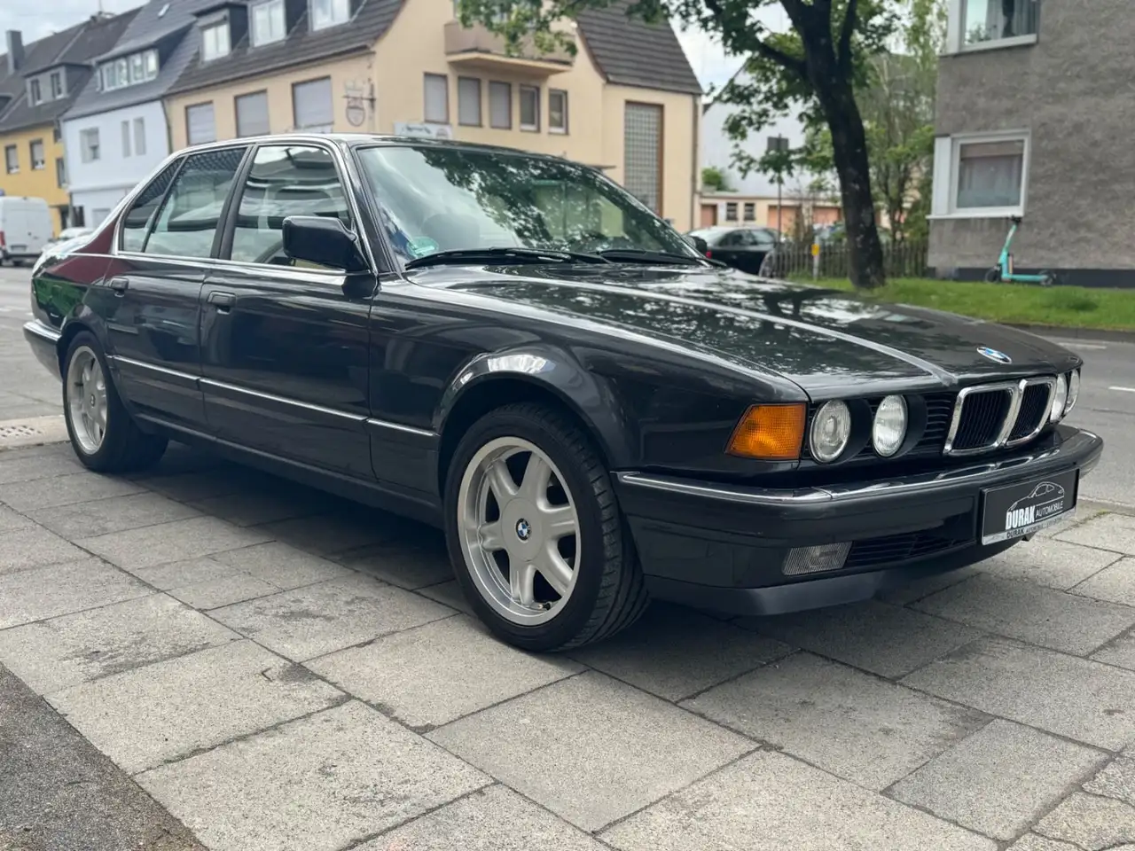 BMW 730 i V8 E32 Autom/ KlimaAut./ H-Zu./ AHK/ LEDER, foto 3