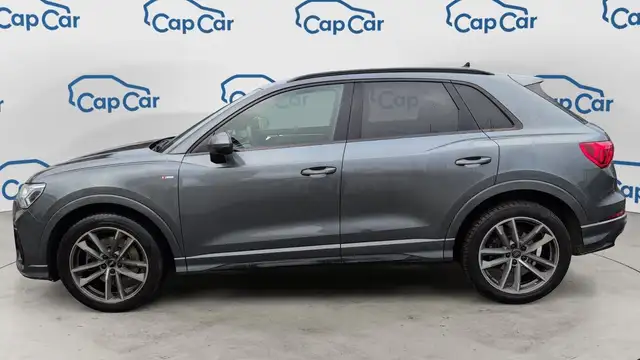 Audi Q3 view 2