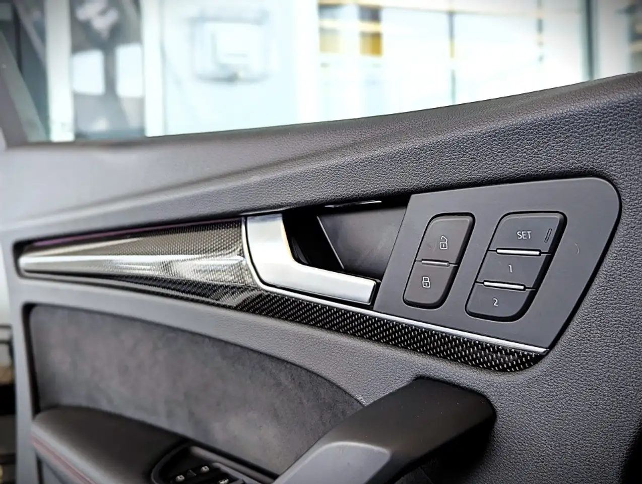 Audi SQ5 снимка Audi SQ5