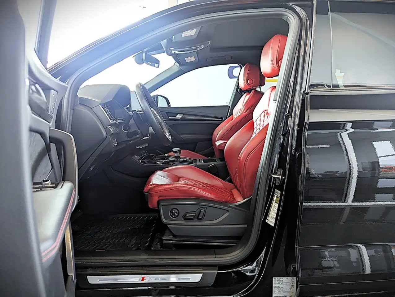 Audi SQ5 снимка Audi SQ5