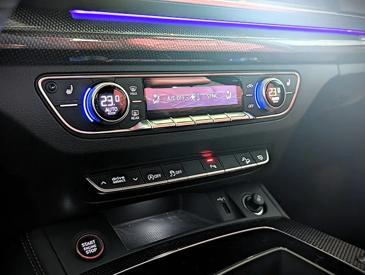 Audi SQ5 снимка Audi SQ5