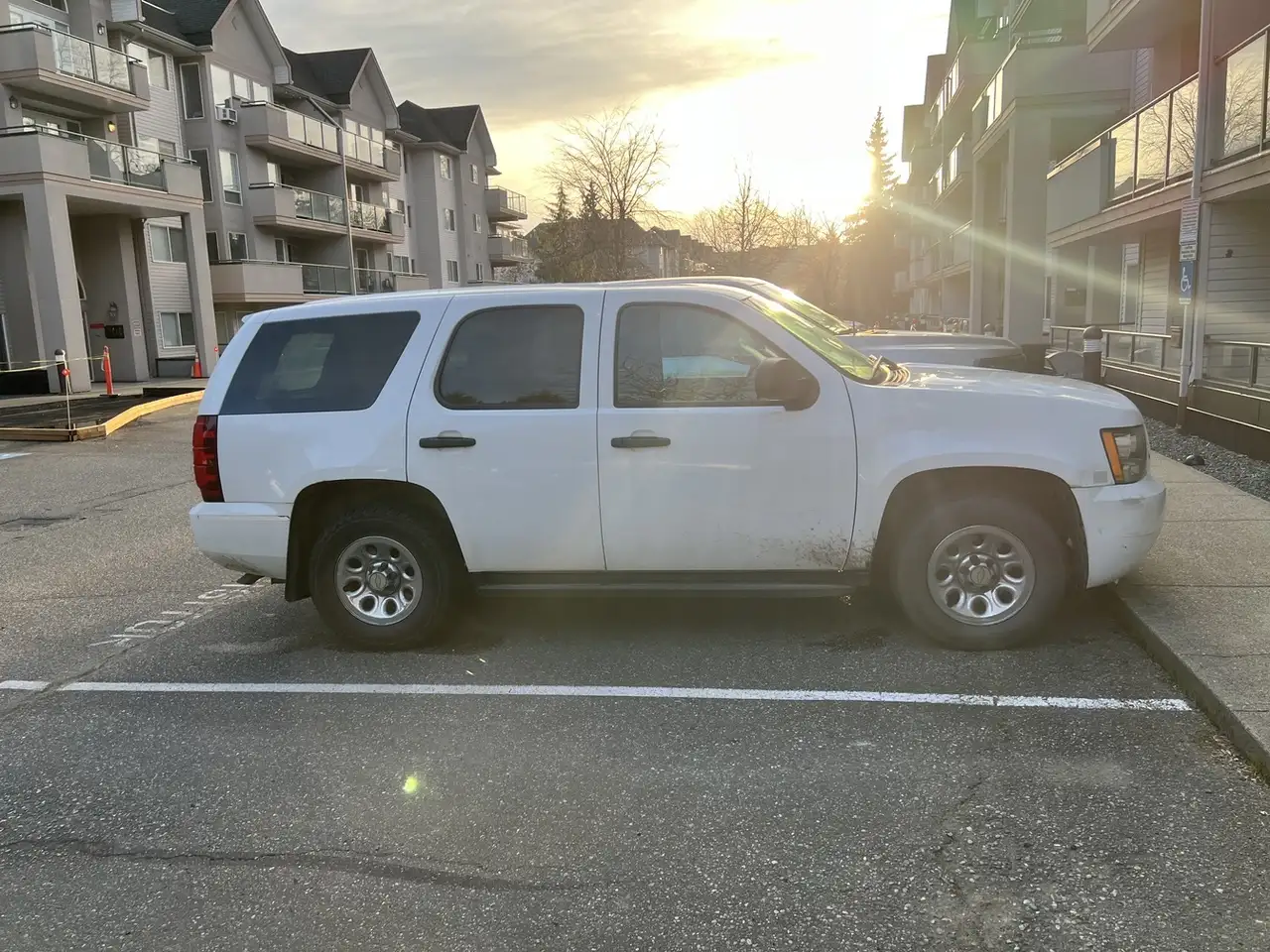 Chevrolet Tahoe снимка Chevrolet Tahoe