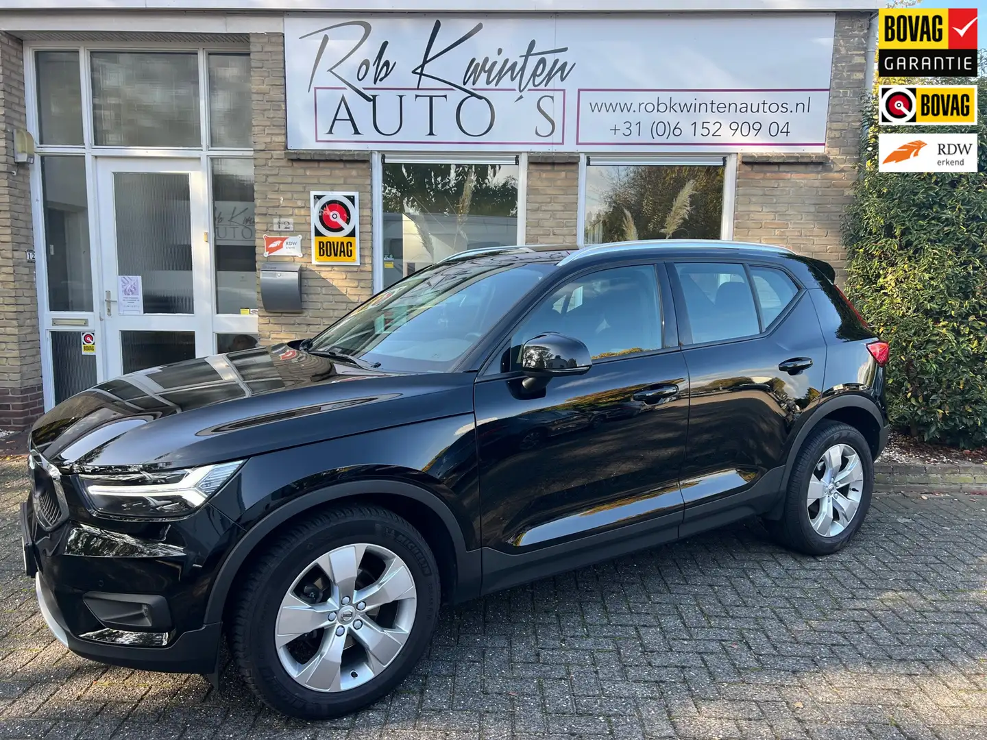 Volvo XC40 1.5 T2 Momentum Pro Zwart - 1