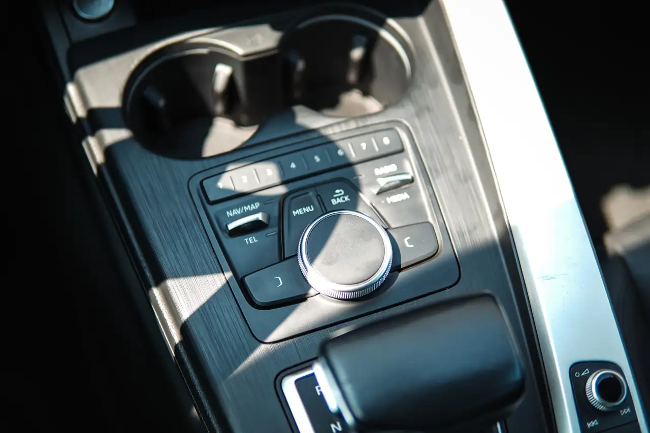 Audi A4 снимка Audi A4