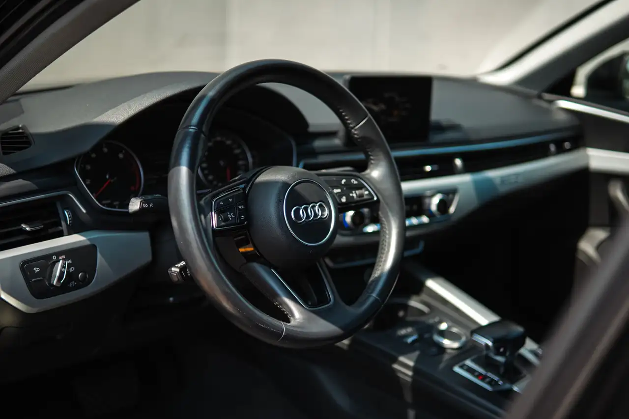 Audi A4 снимка Audi A4
