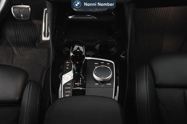 BMW X4 view 13